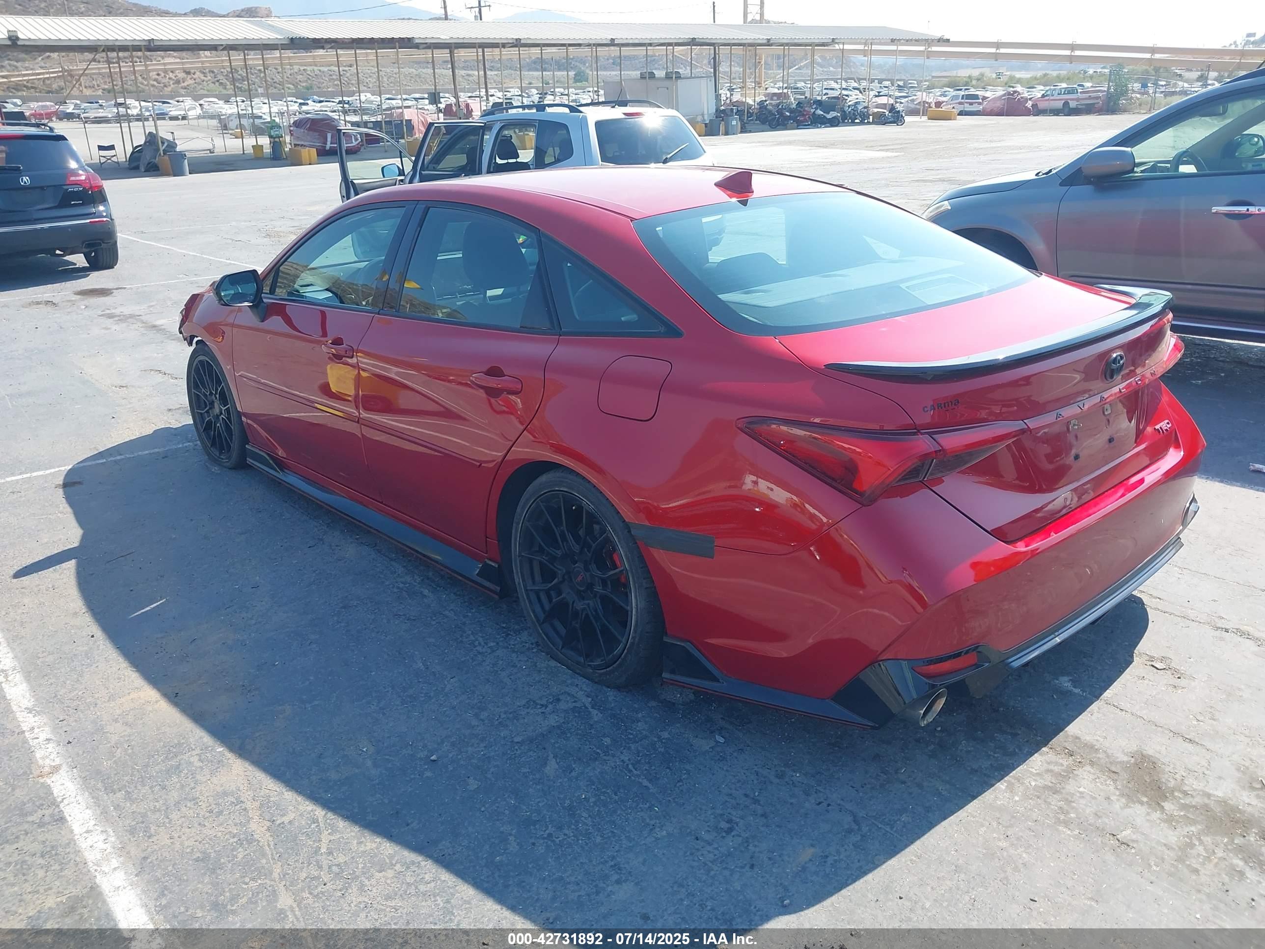 TOYOTA AVALON image 3