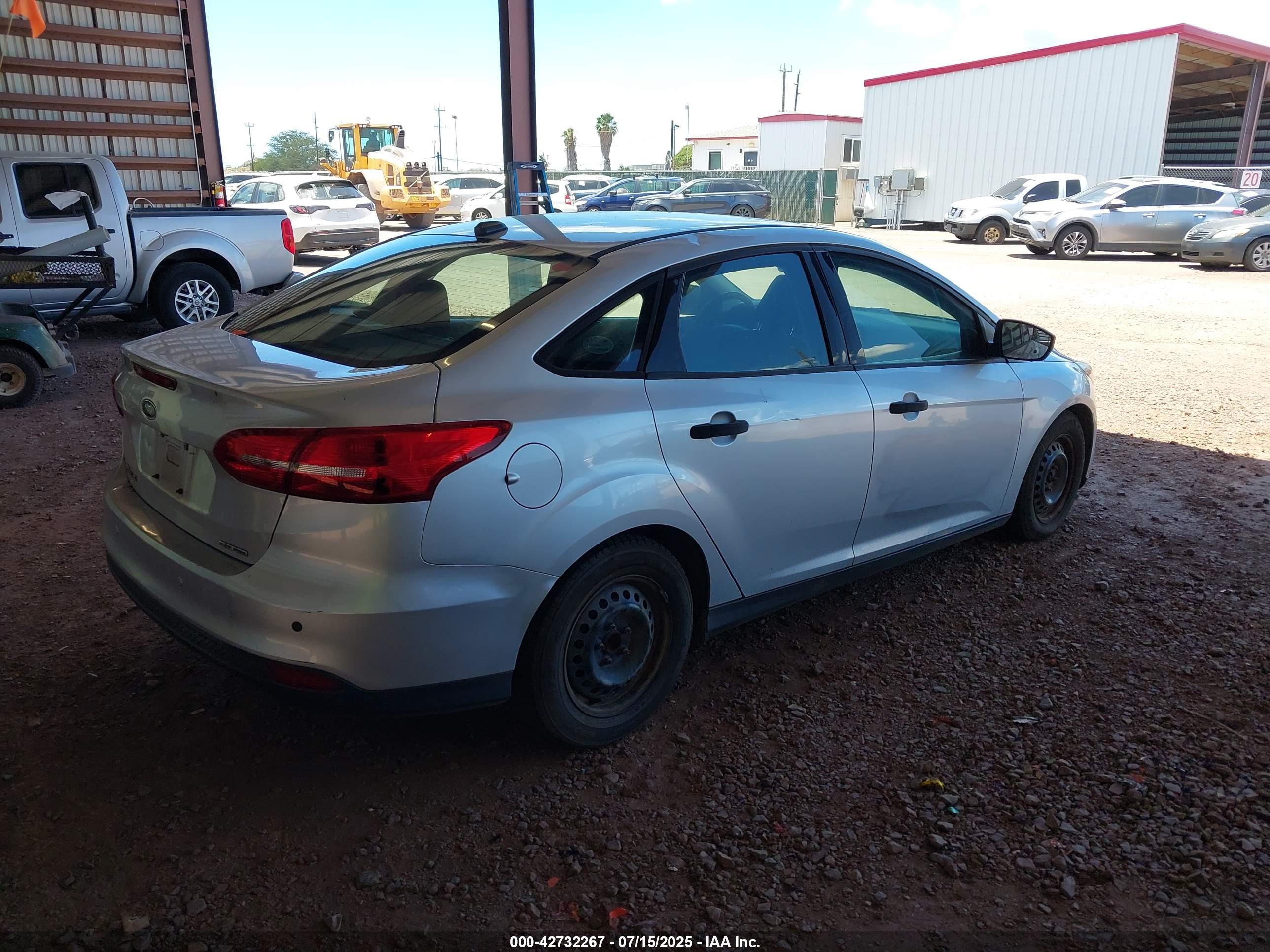 FORD FOCUS image 4