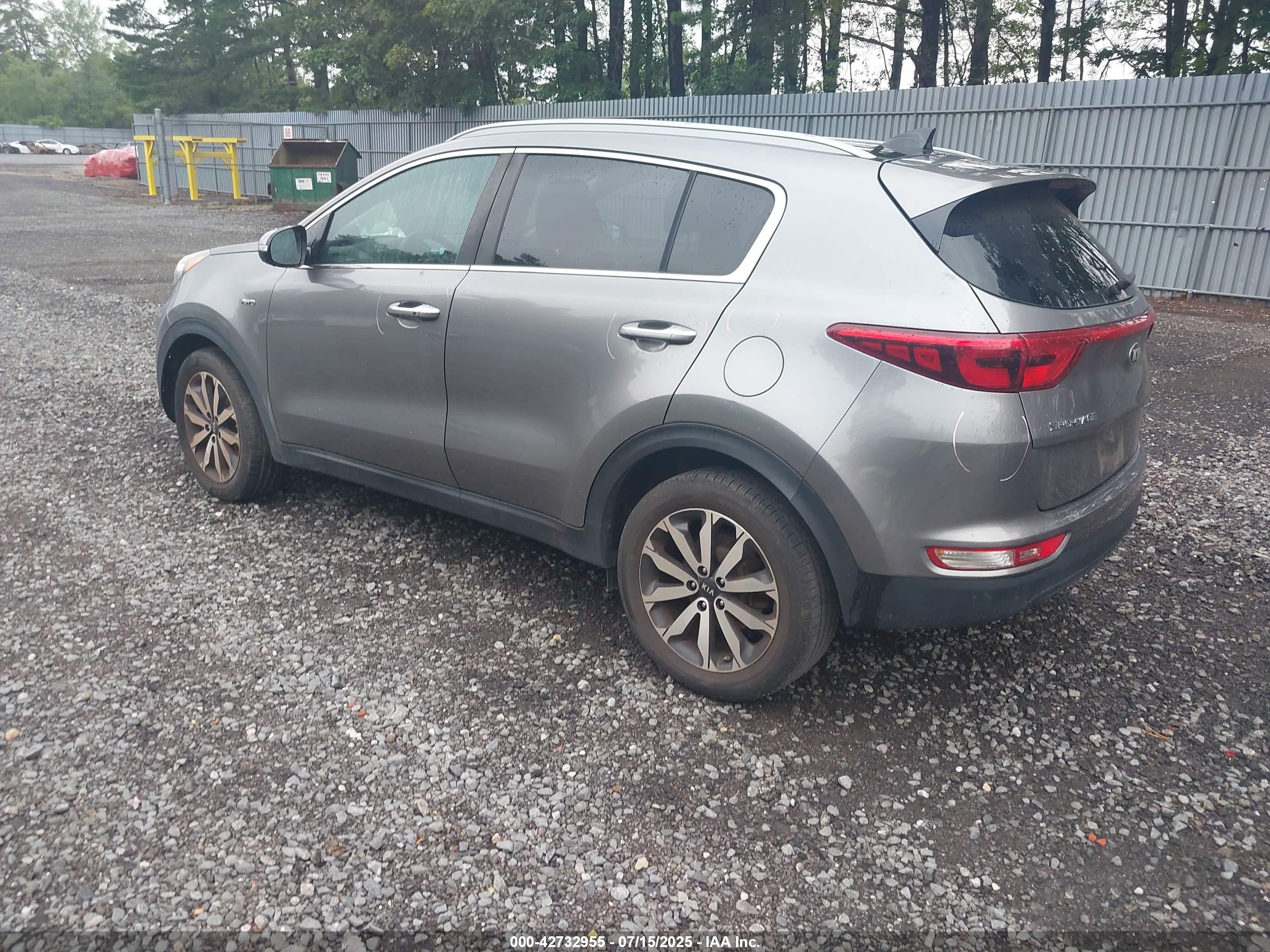 KIA SPORTAGE image 3