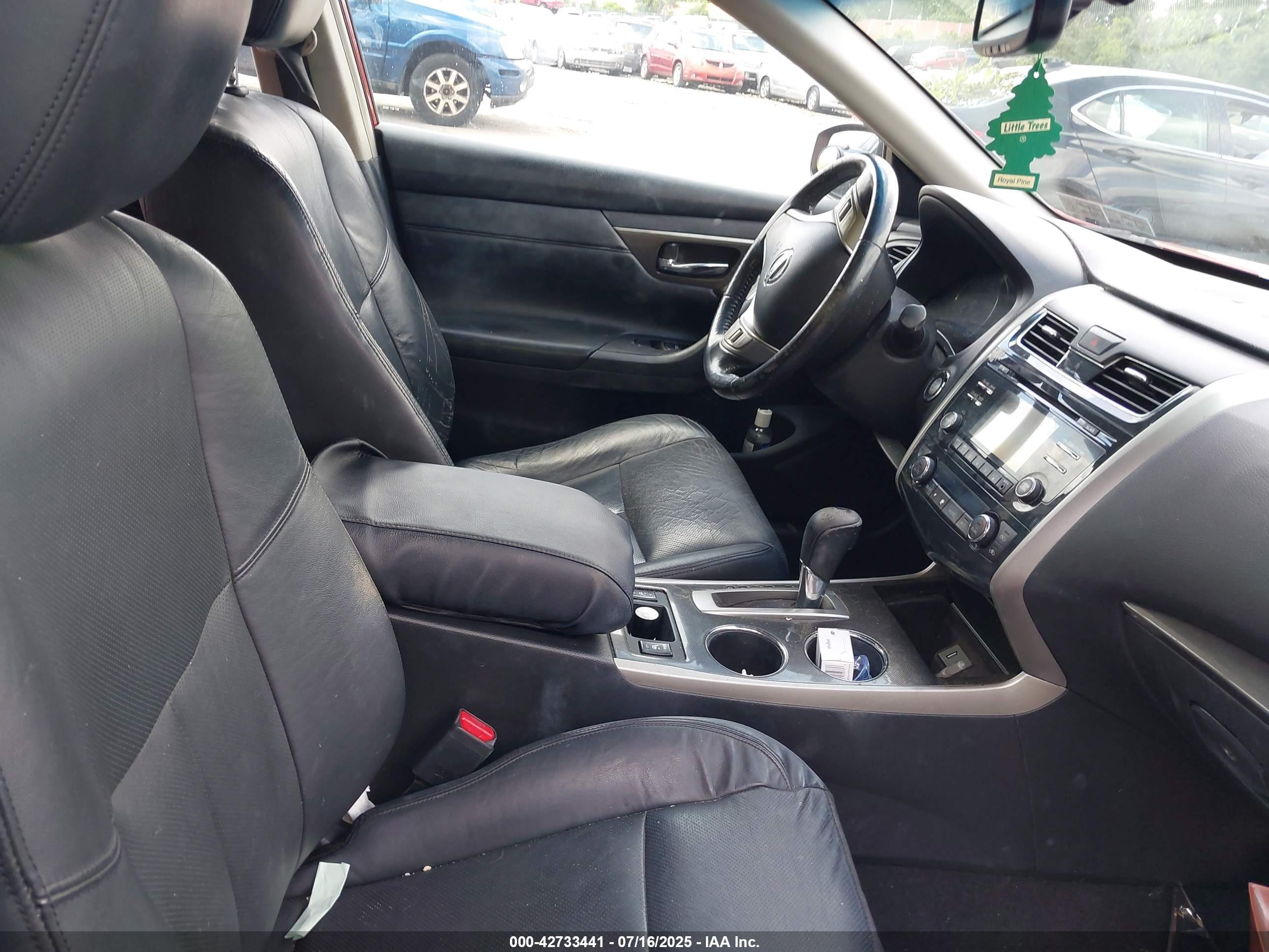 NISSAN ALTIMA image 5