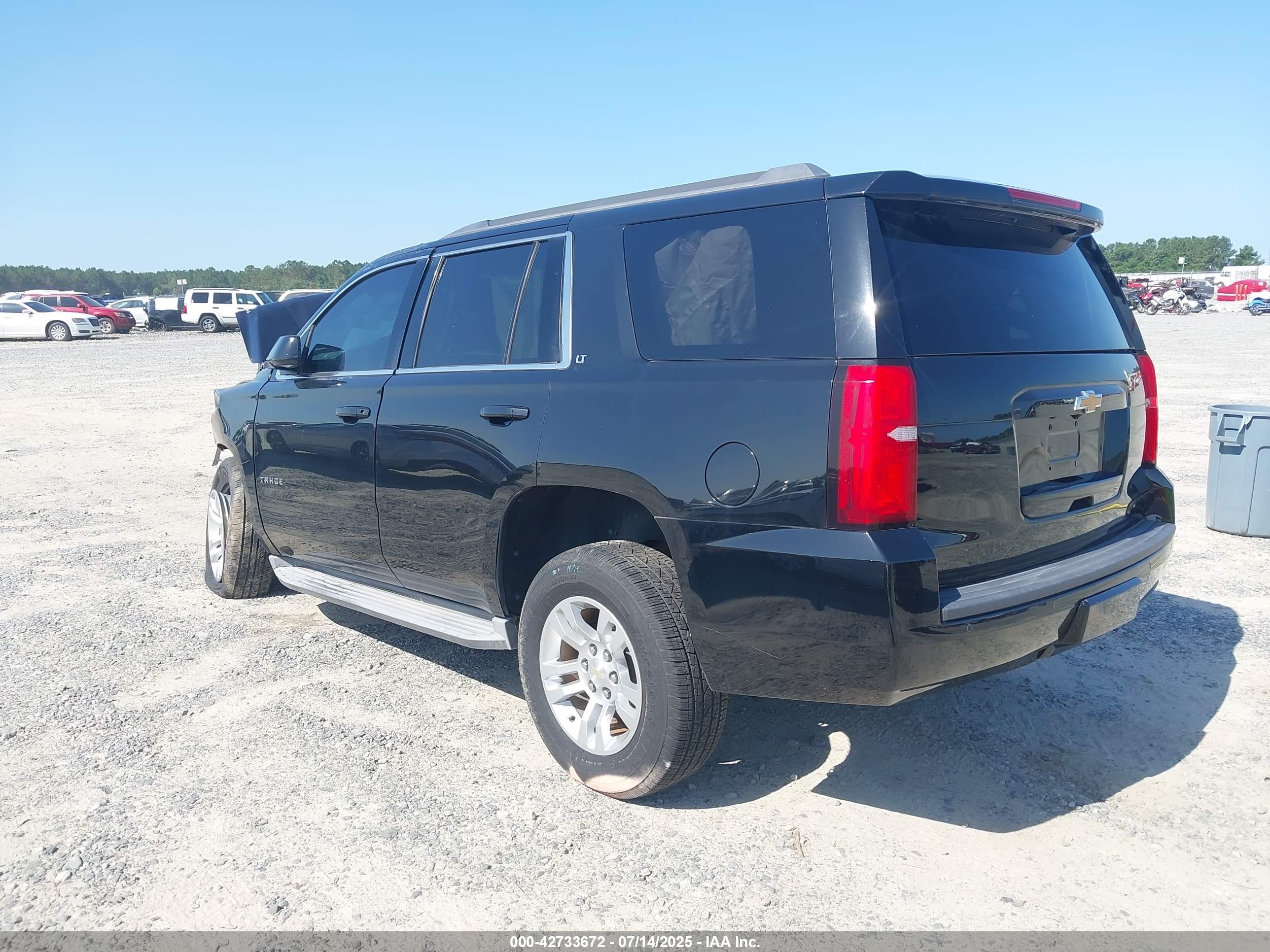 CHEVROLET TAHOE image 3