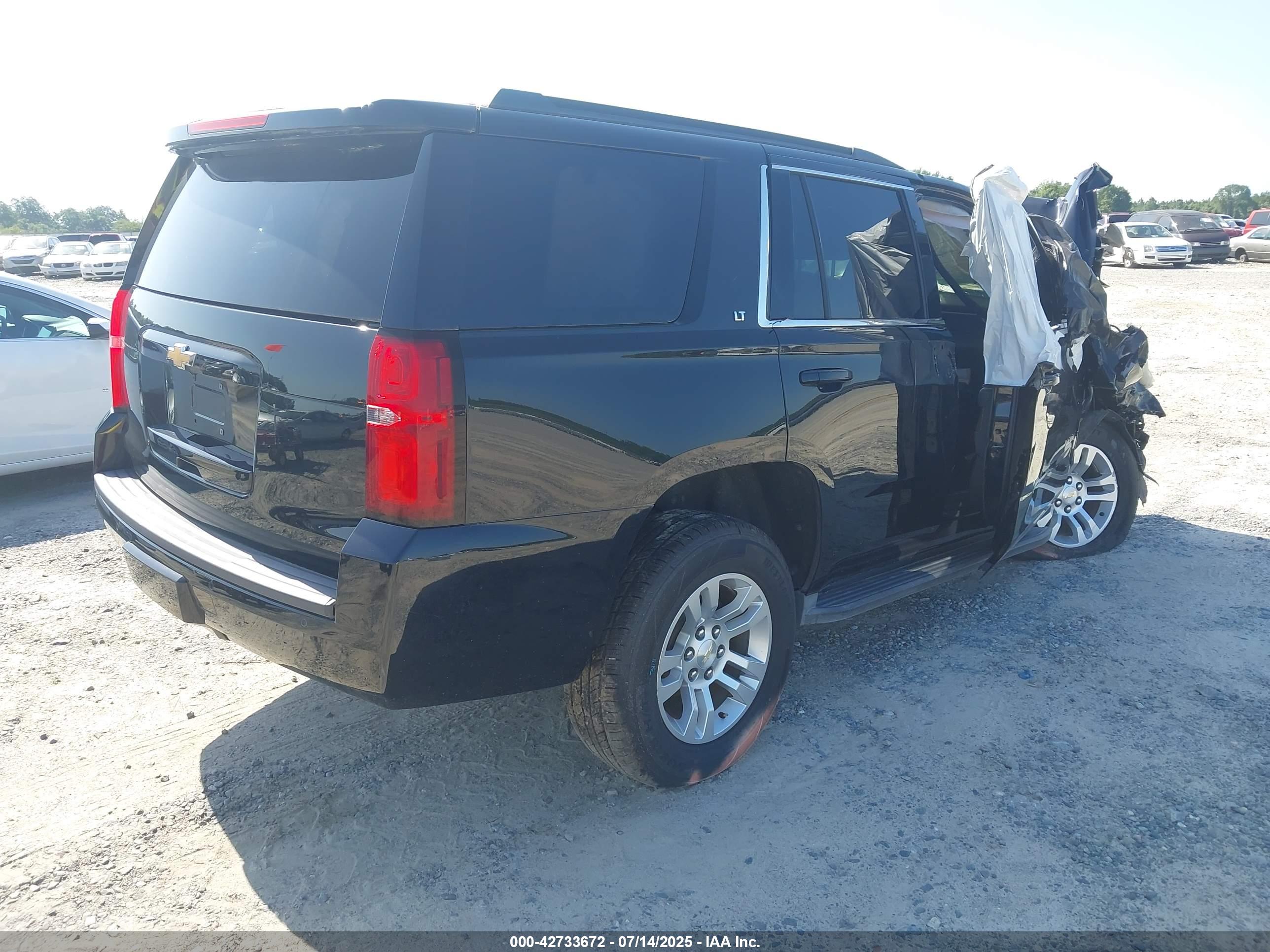 CHEVROLET TAHOE image 4