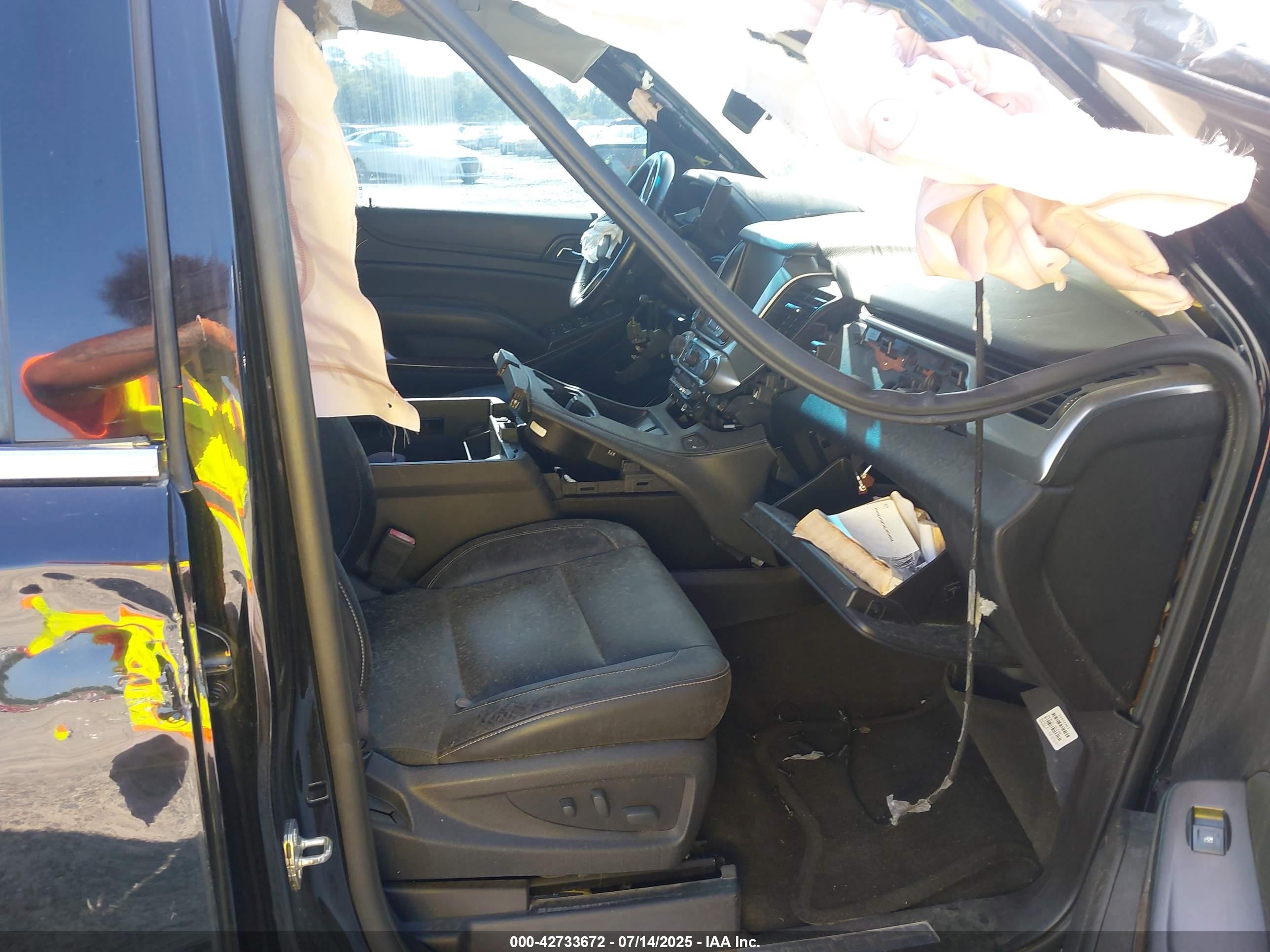 CHEVROLET TAHOE image 5