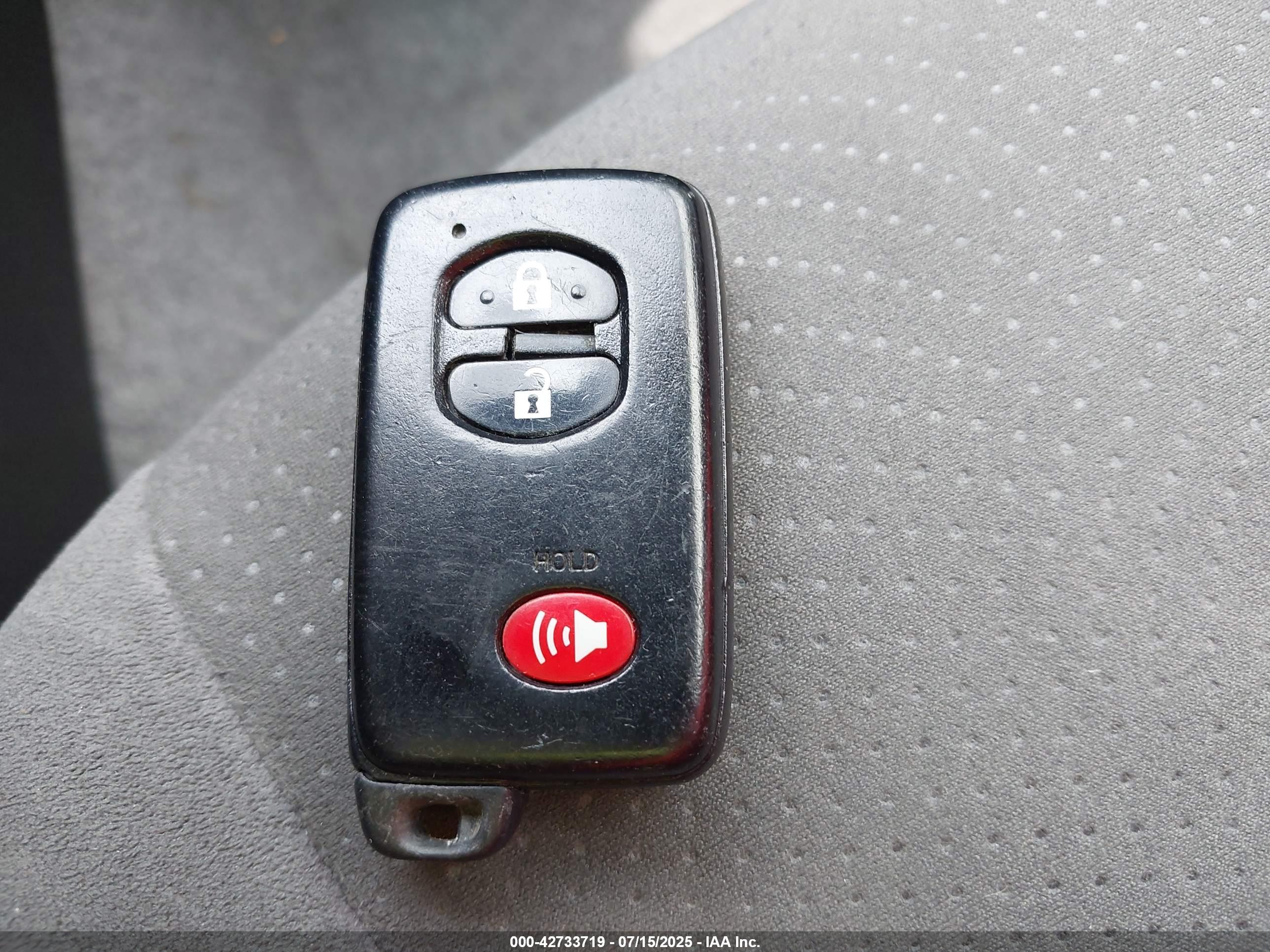 TOYOTA PRIUS image 11