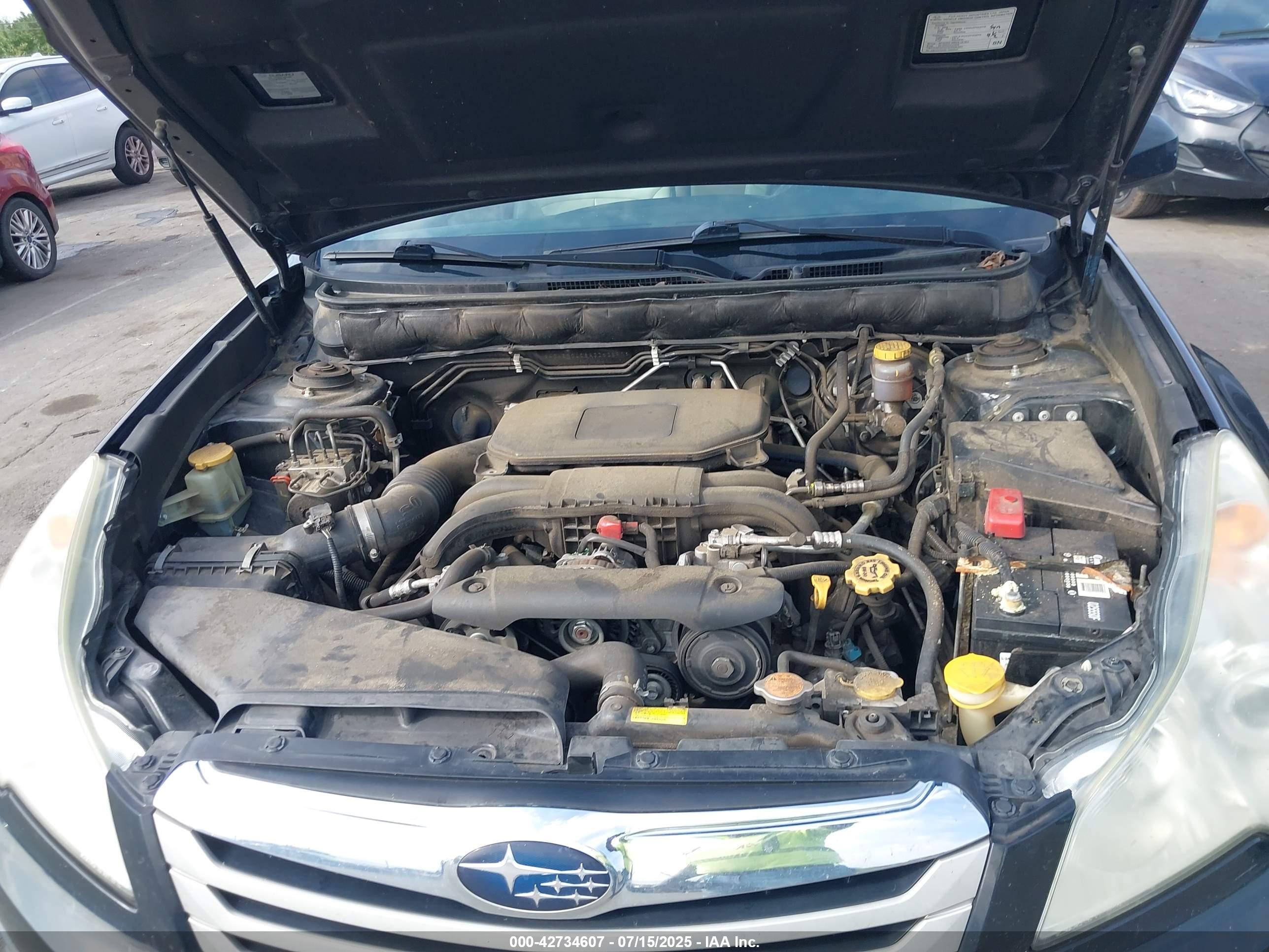 SUBARU OUTBACK image 10