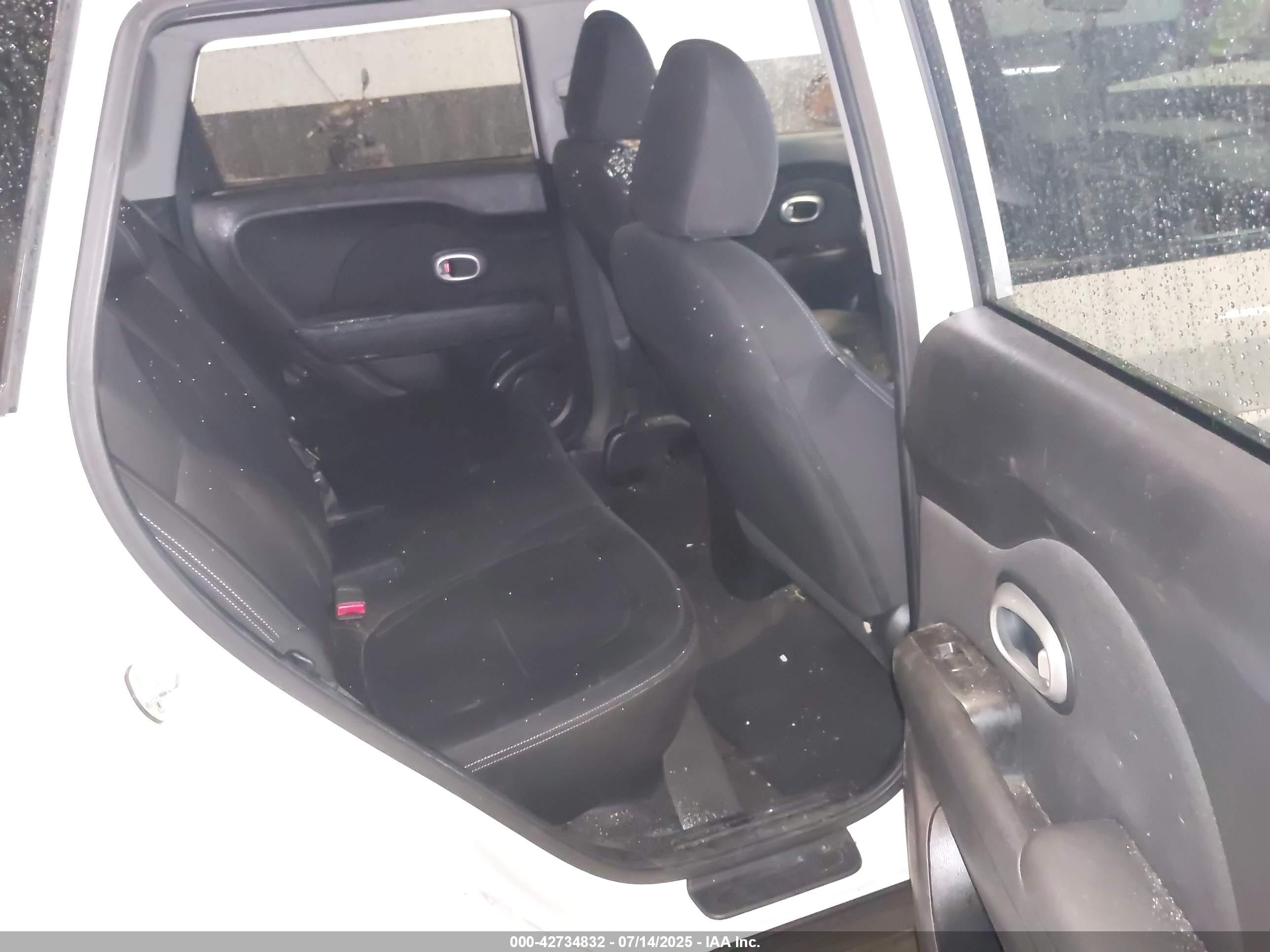 KIA SOUL image 8