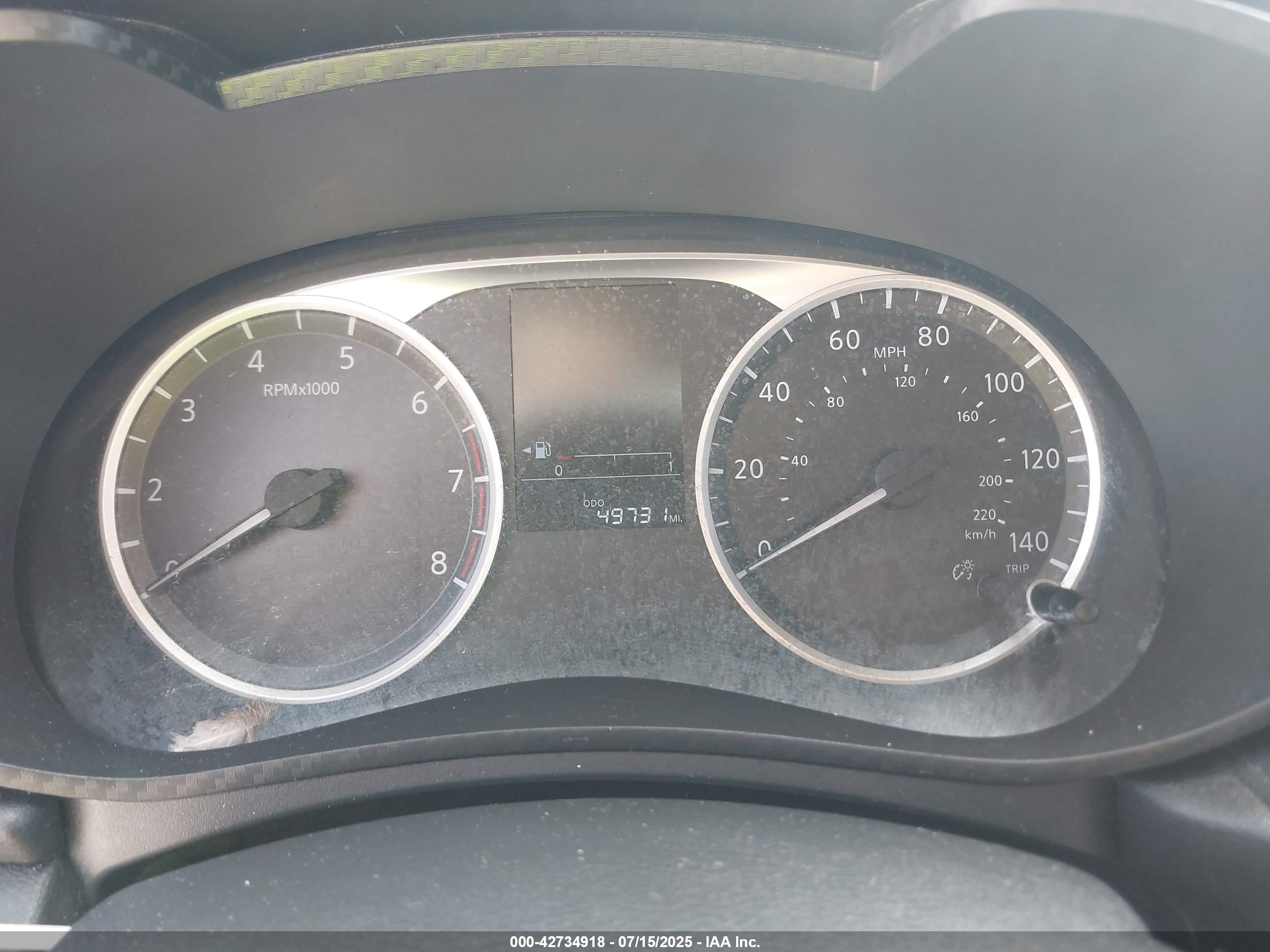 NISSAN VERSA image 7