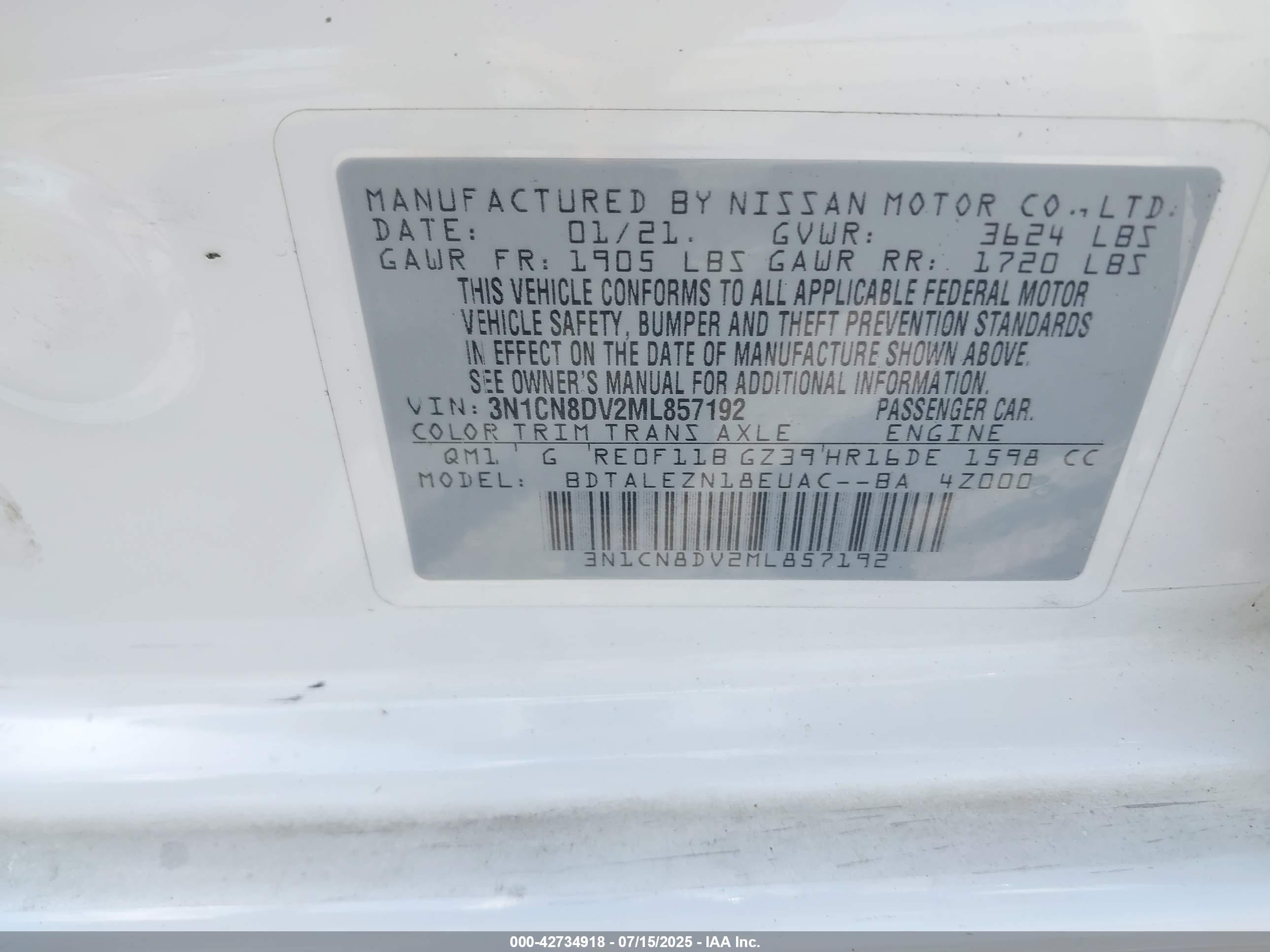 NISSAN VERSA image 9