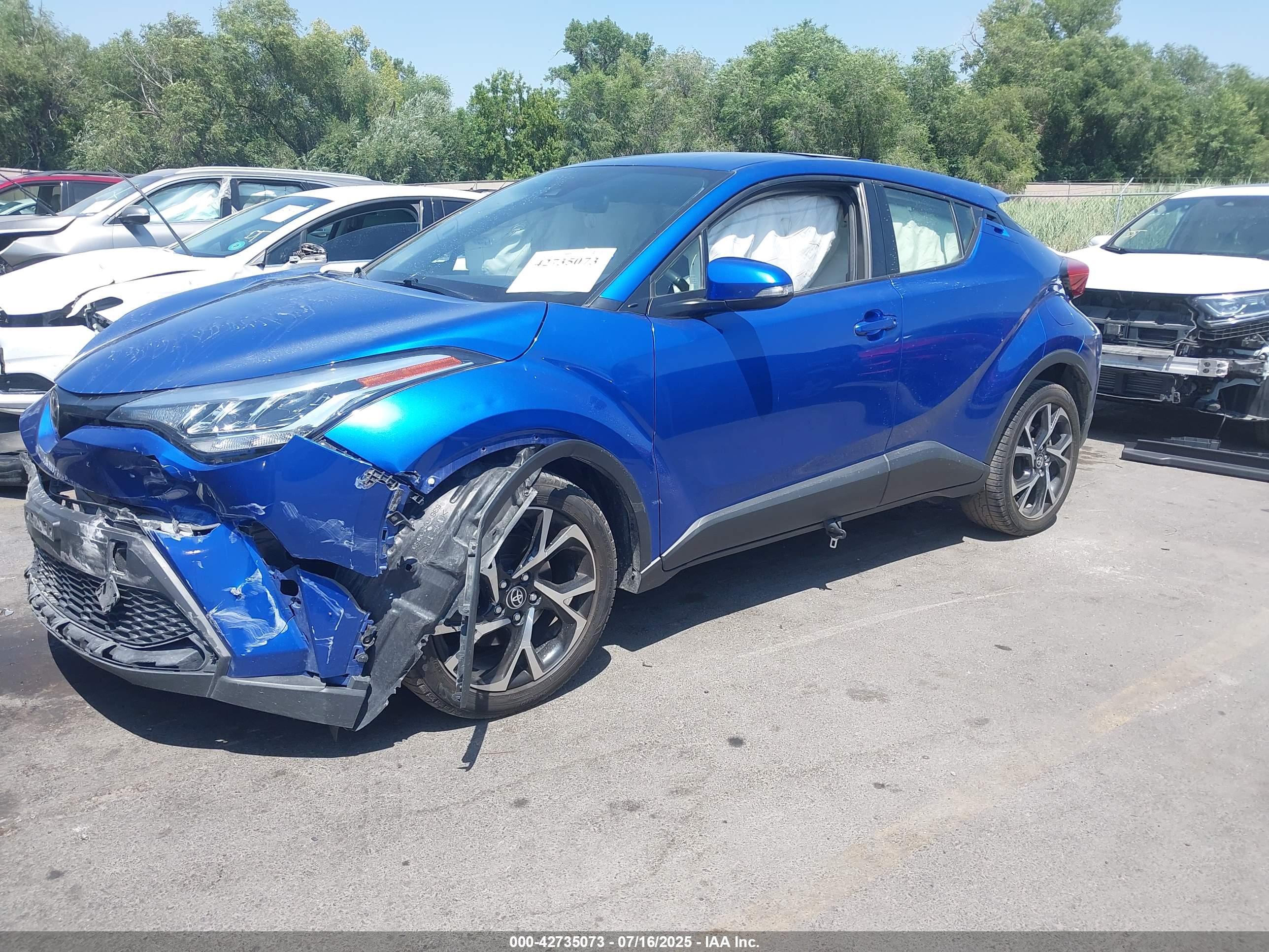 TOYOTA C-HR image 2