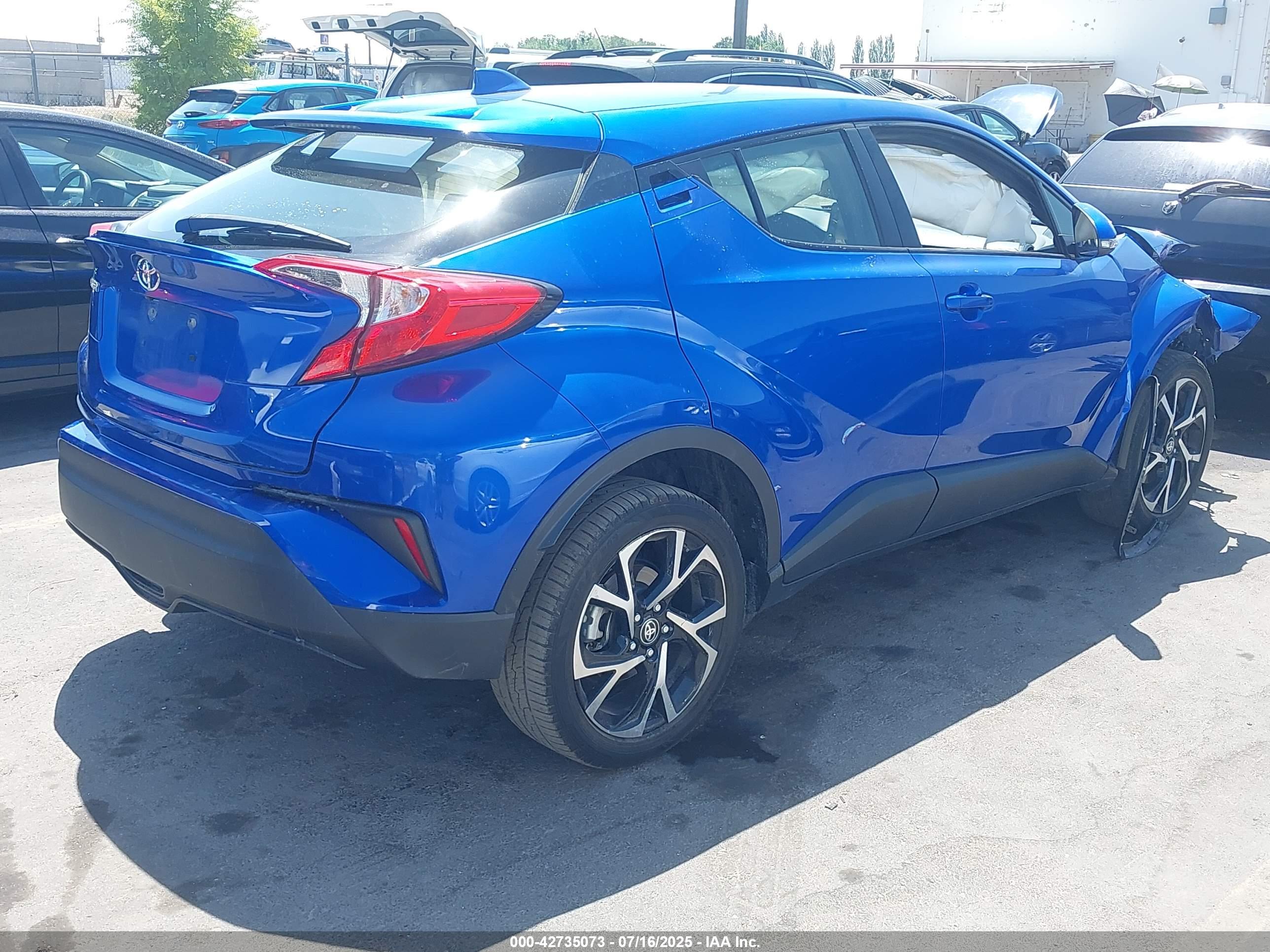 TOYOTA C-HR image 4