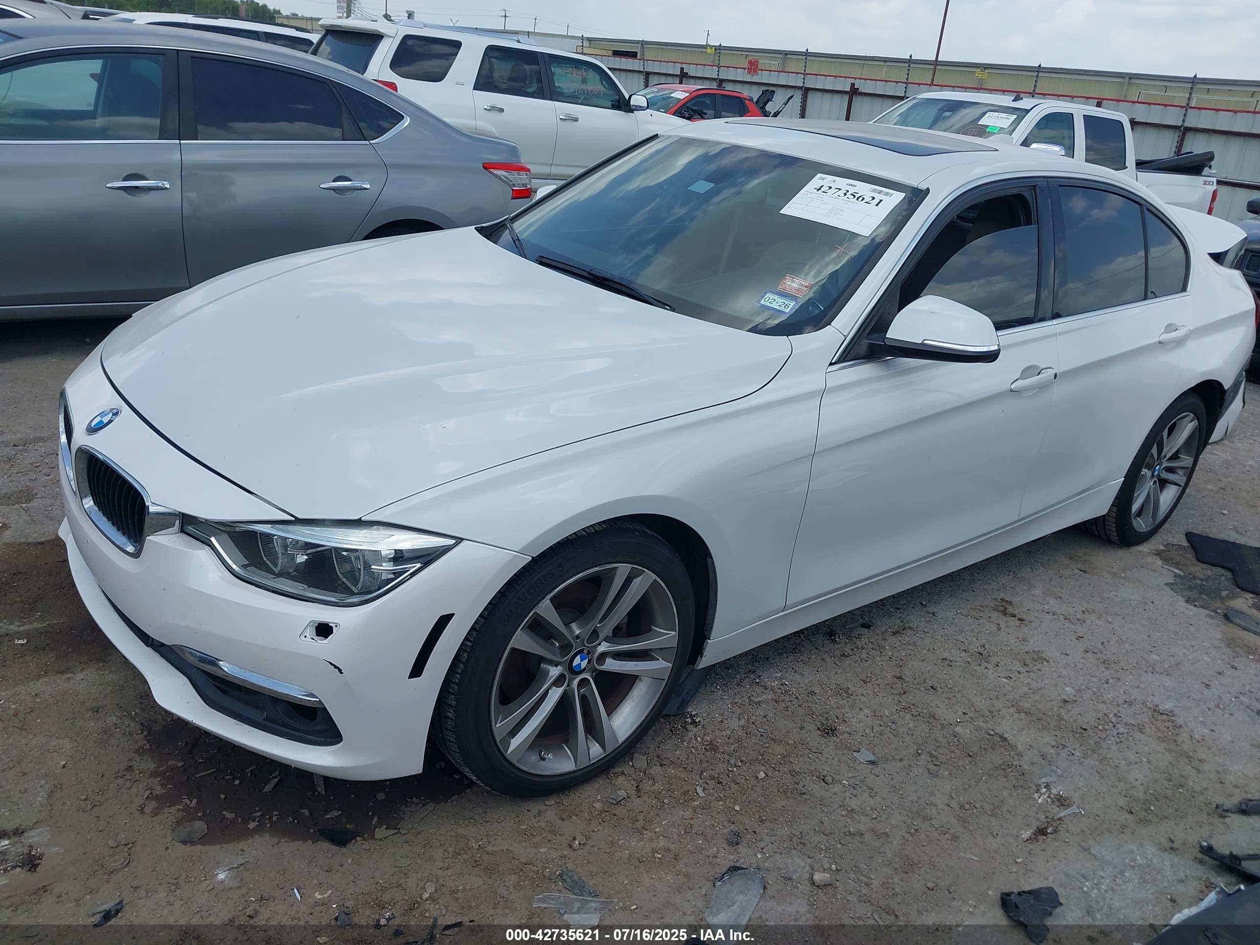 BMW 328I image 2