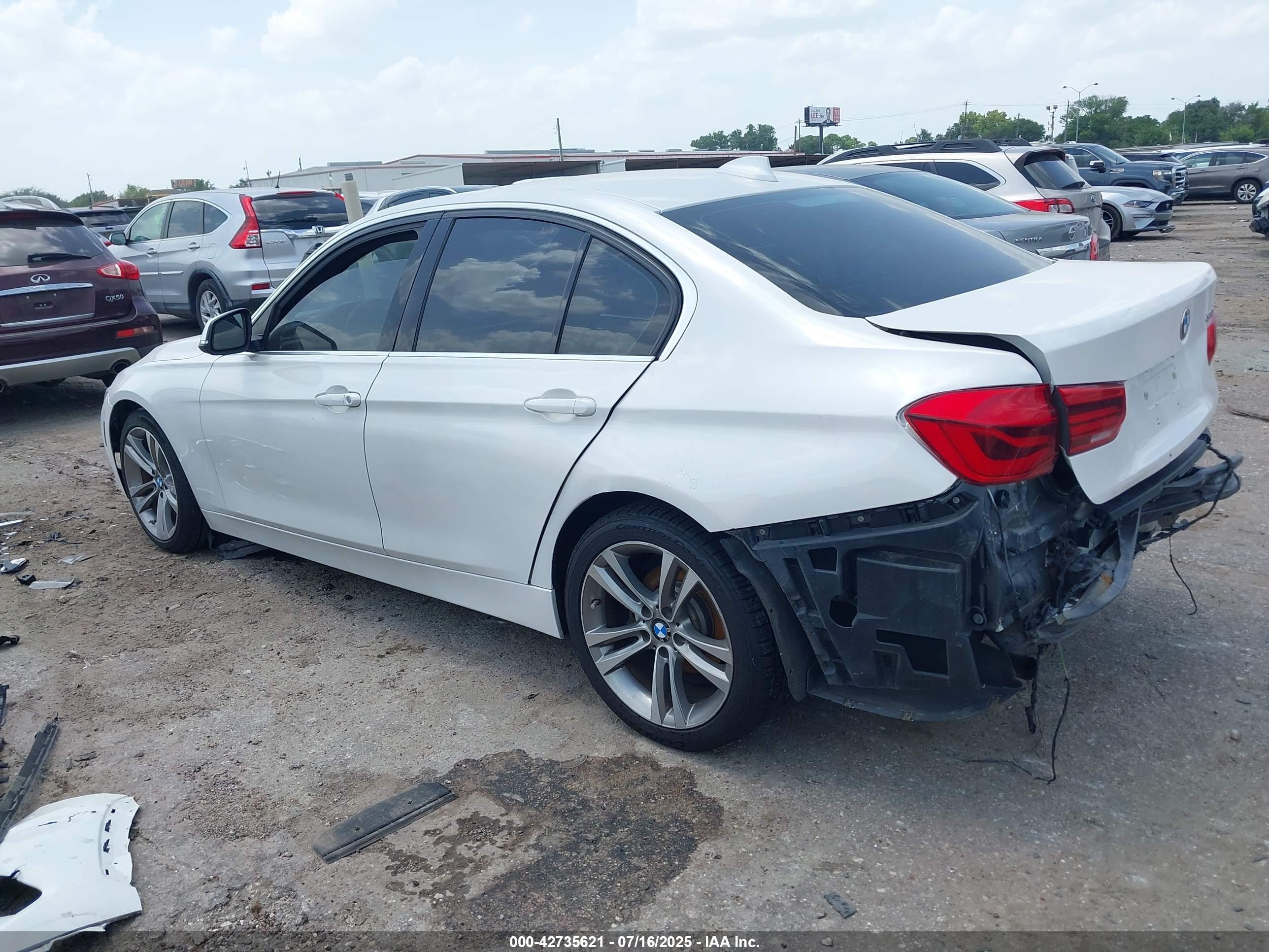 BMW 328I image 3