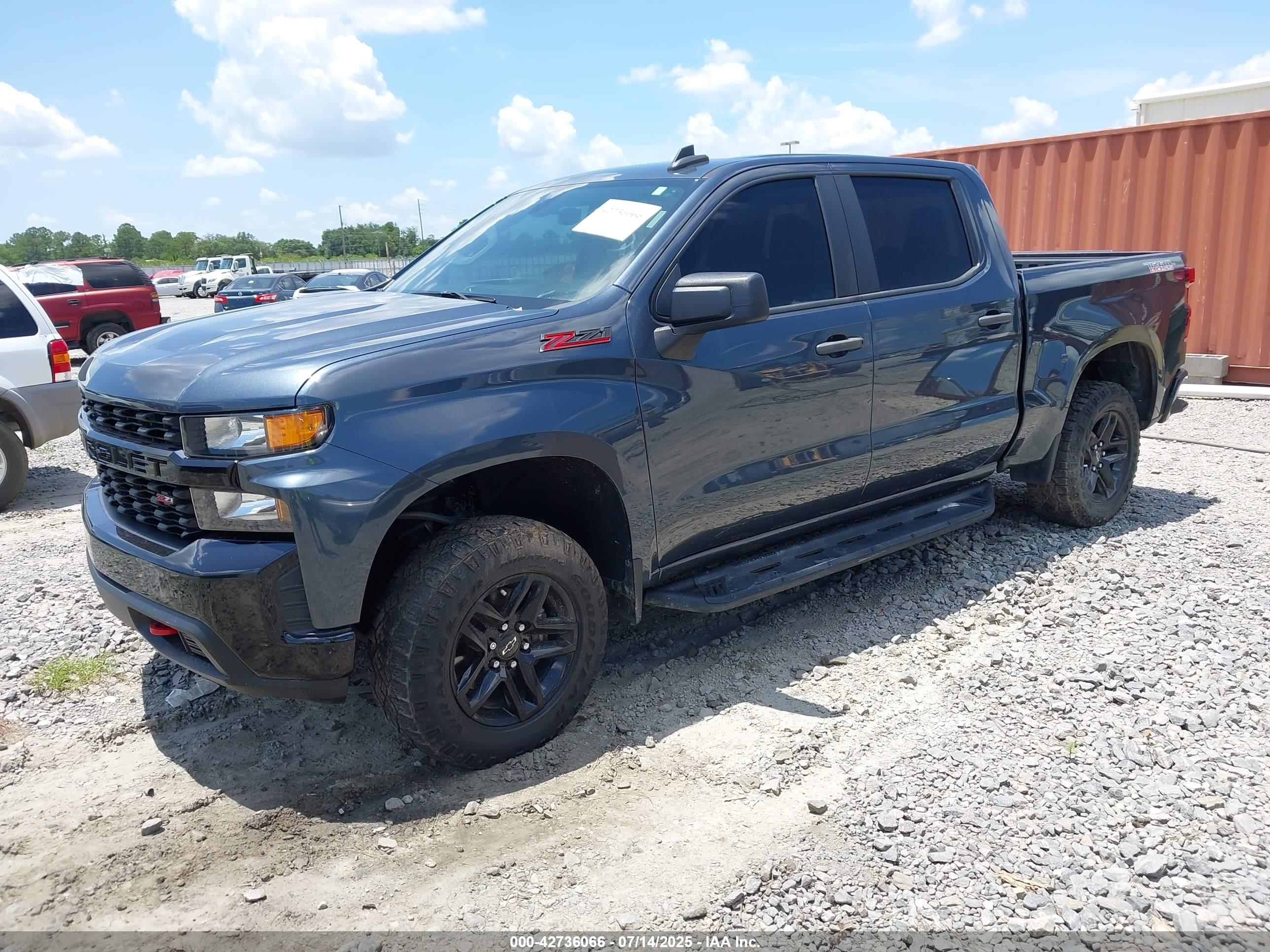 CHEVROLET SILVERADO image 2