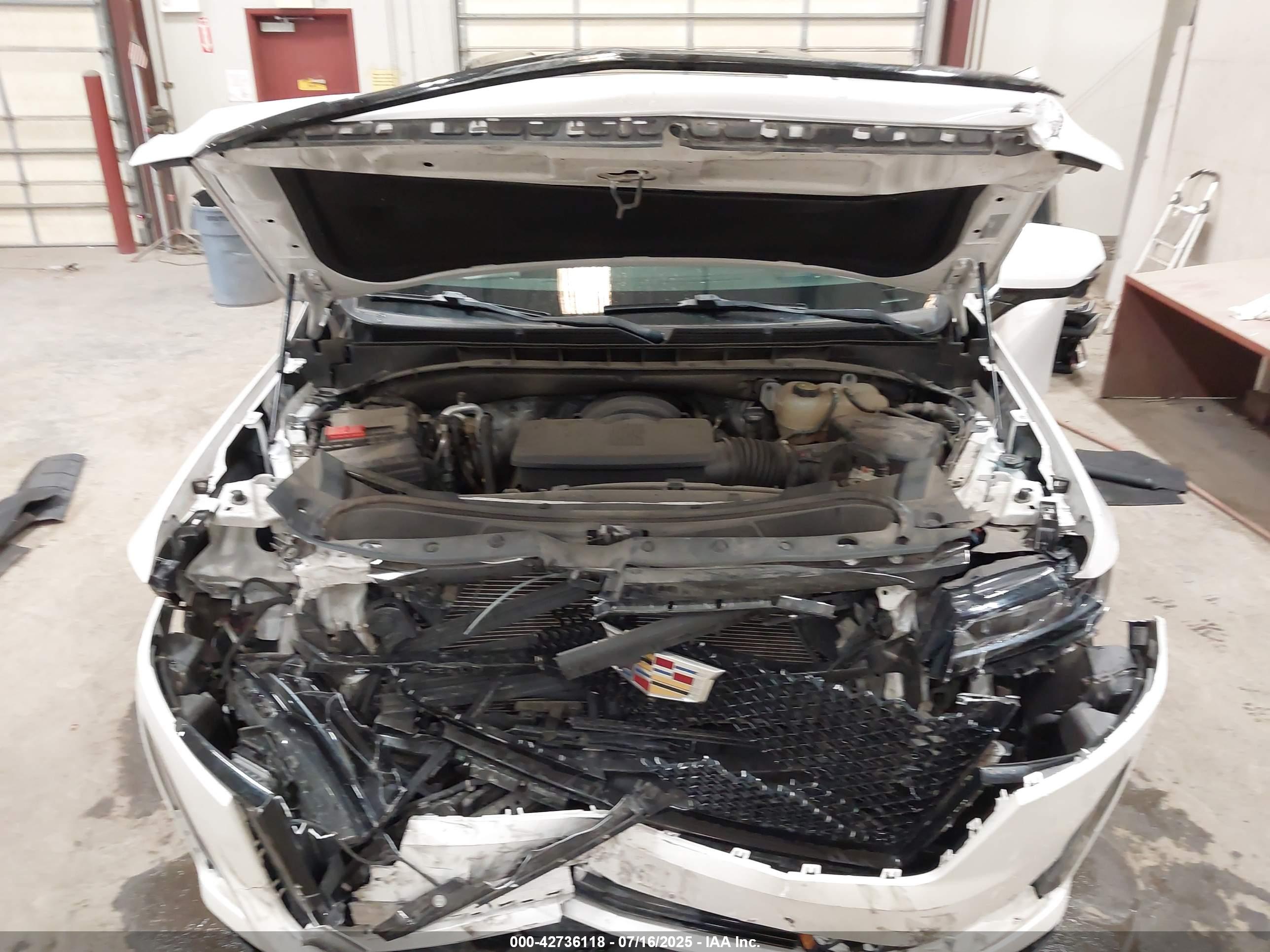 CADILLAC ESCALADE image 10