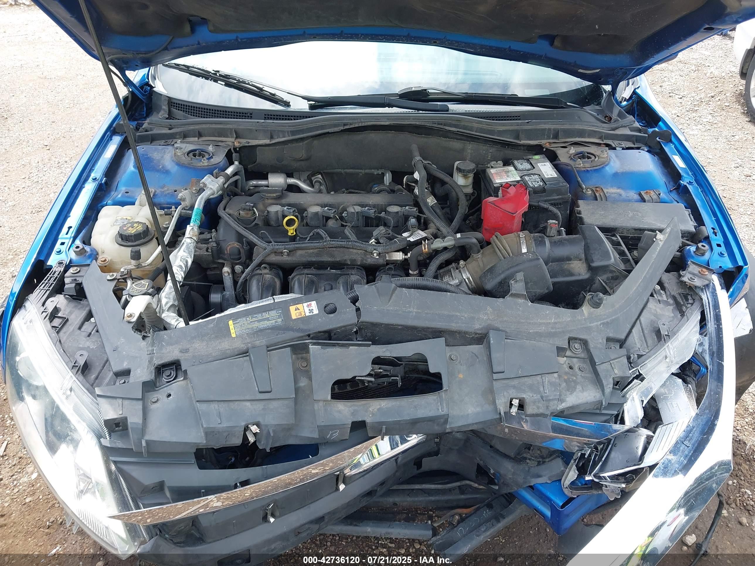 FORD FUSION image 10