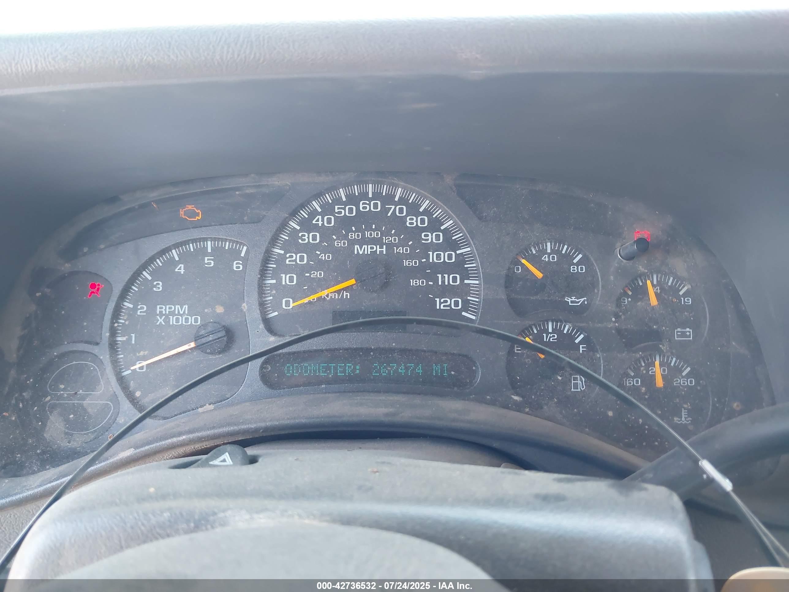 CHEVROLET SILVERADO image 7