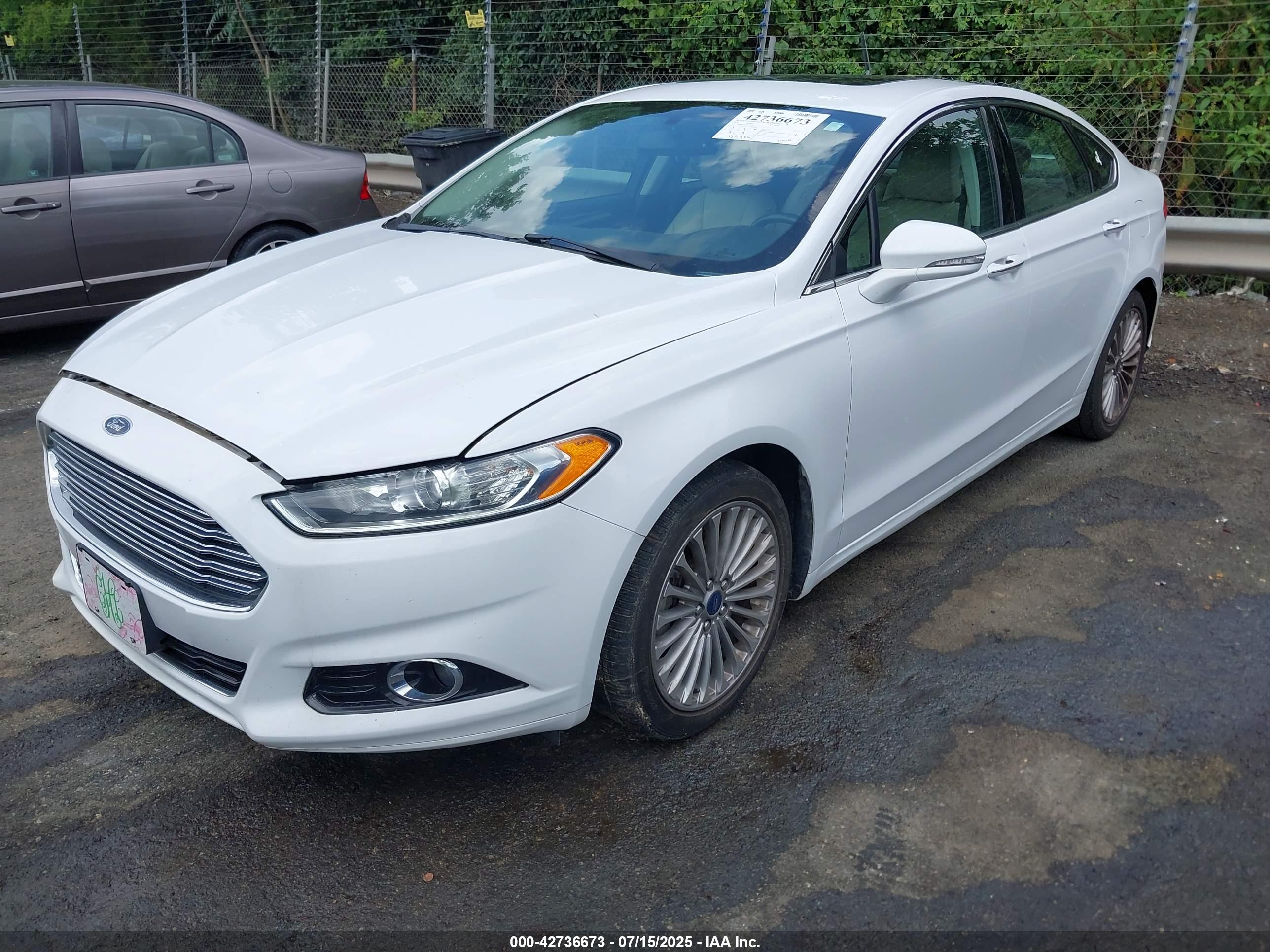 FORD FUSION image 2