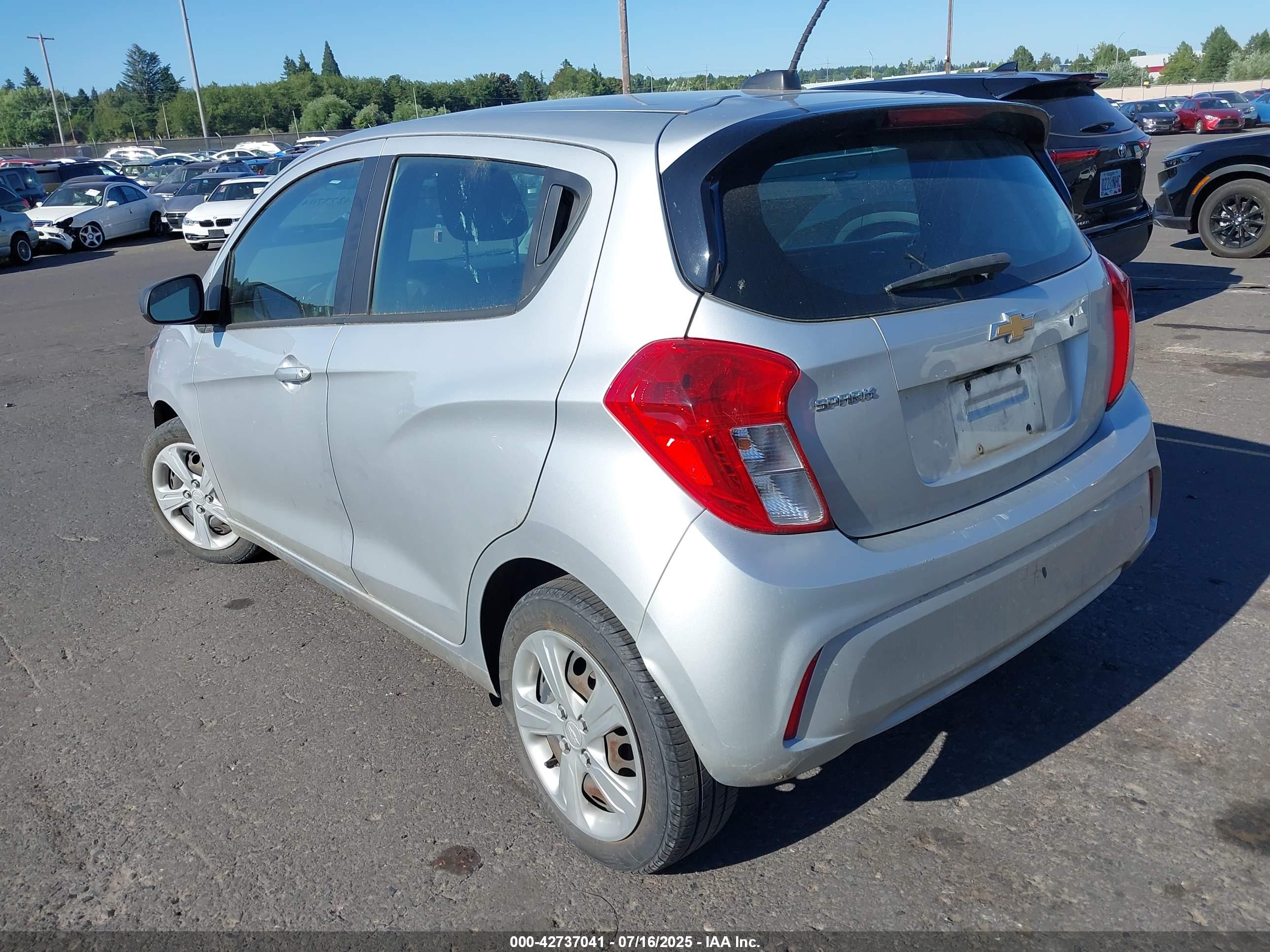 CHEVROLET SPARK image 3