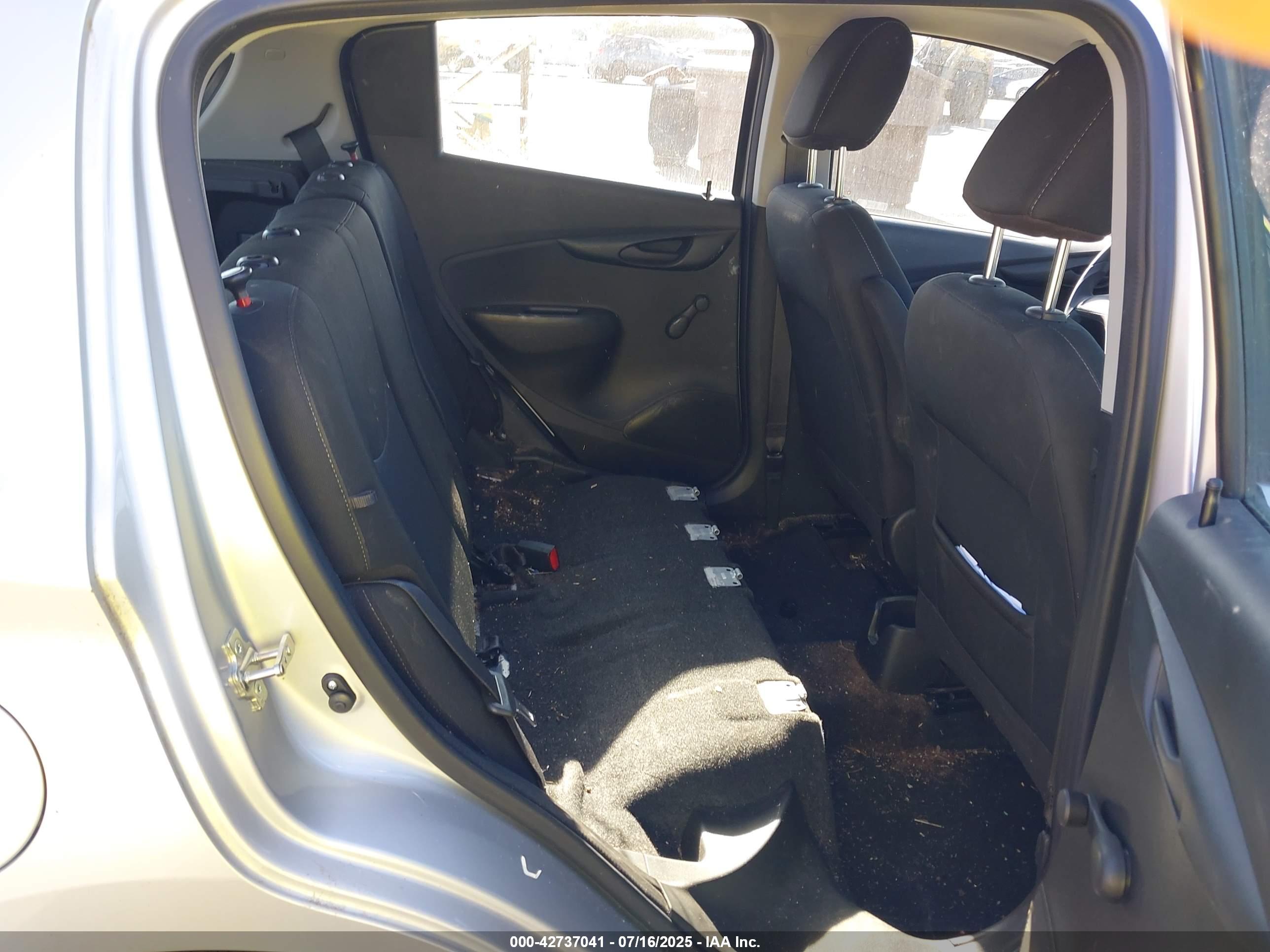 CHEVROLET SPARK image 8