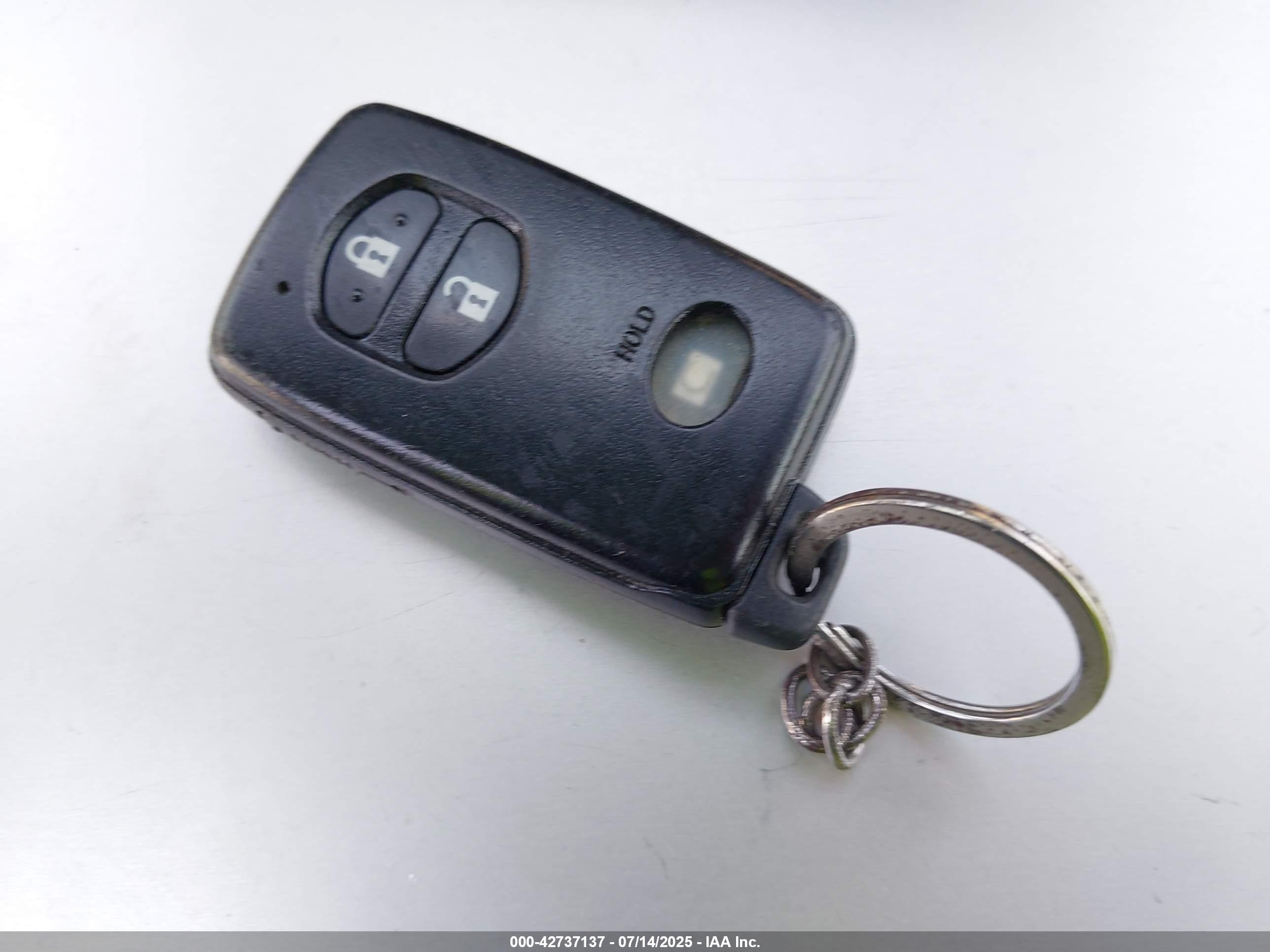 TOYOTA PRIUS image 11