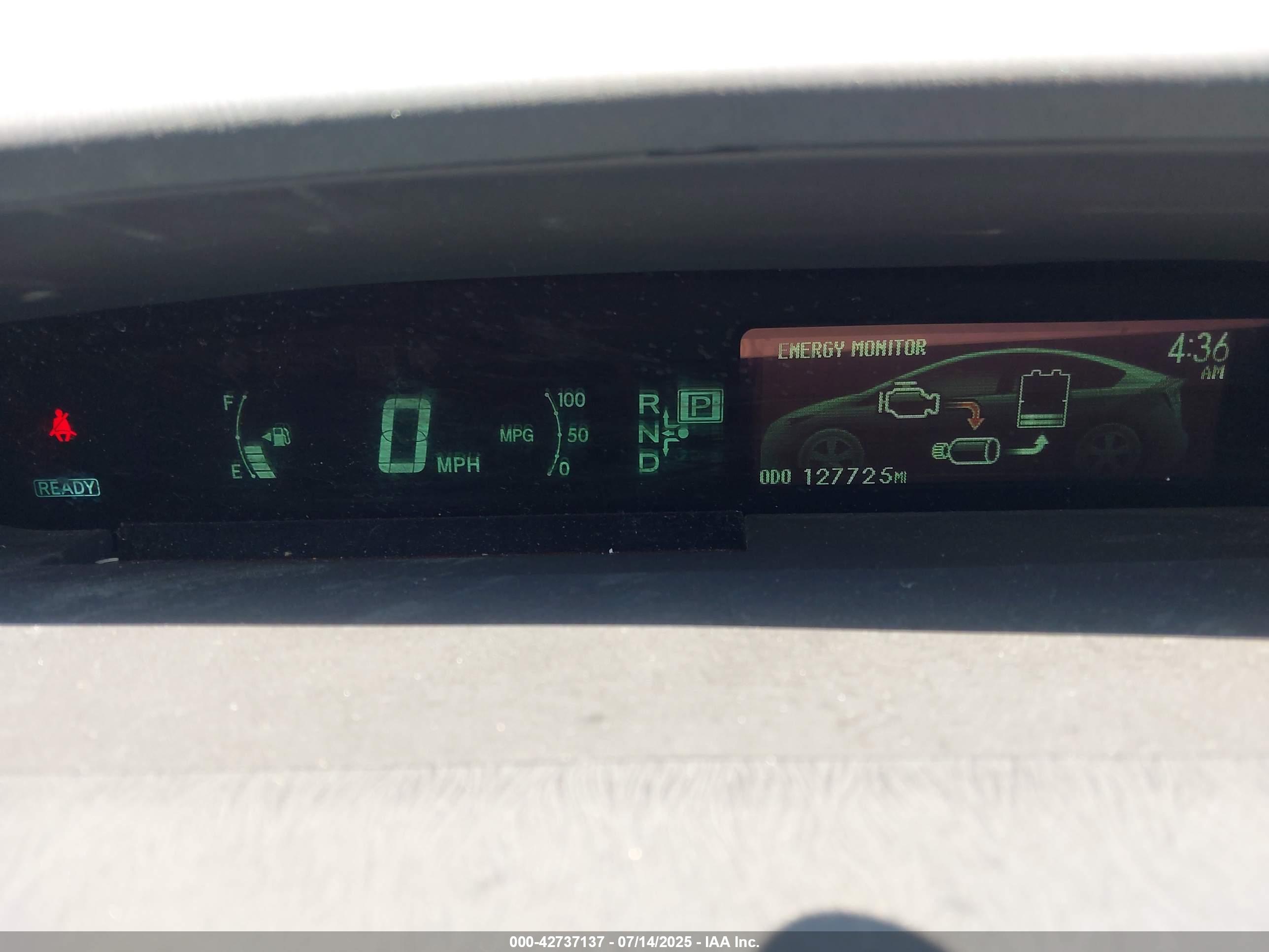 TOYOTA PRIUS image 7