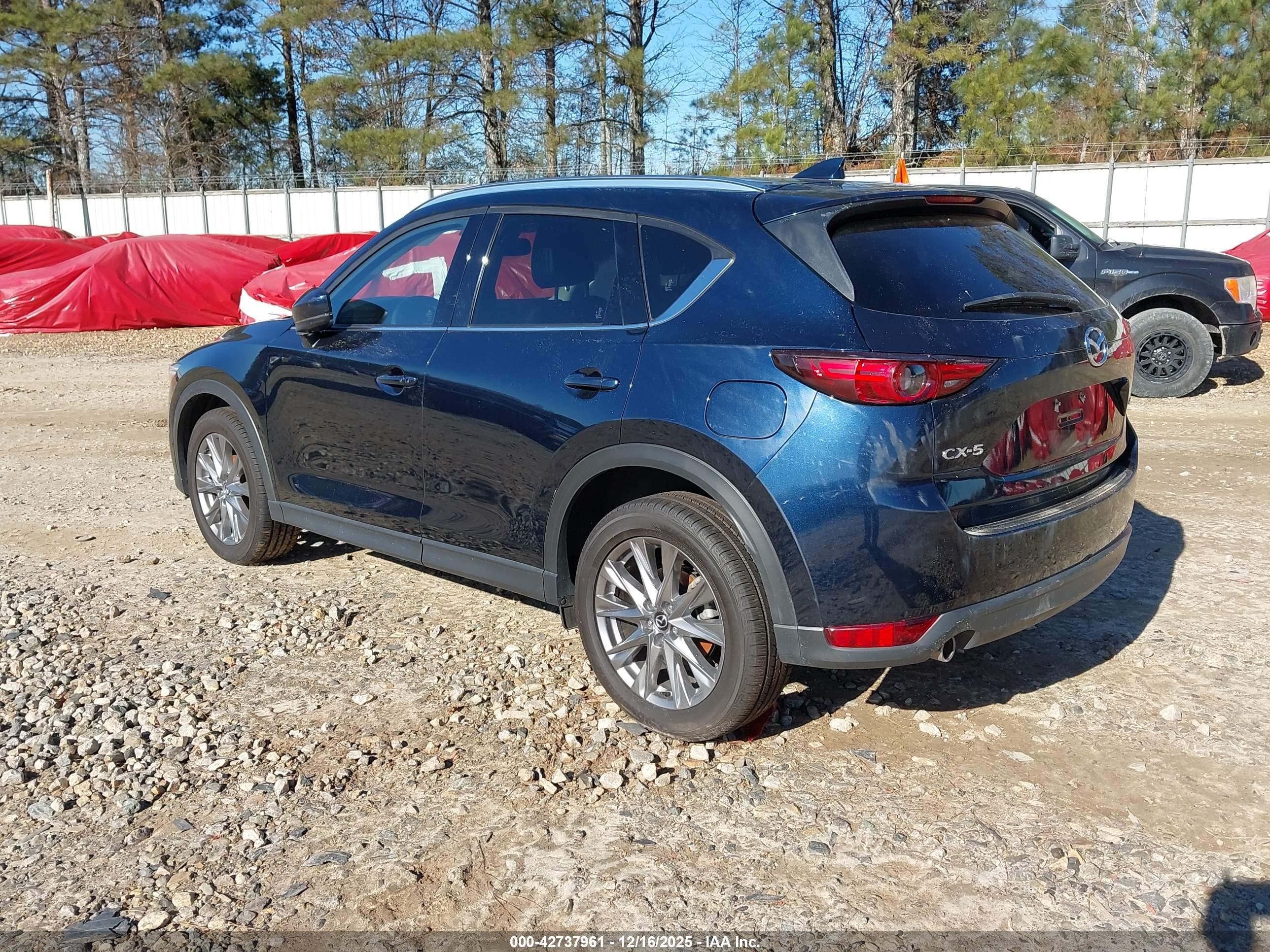 MAZDA CX-5 image 3