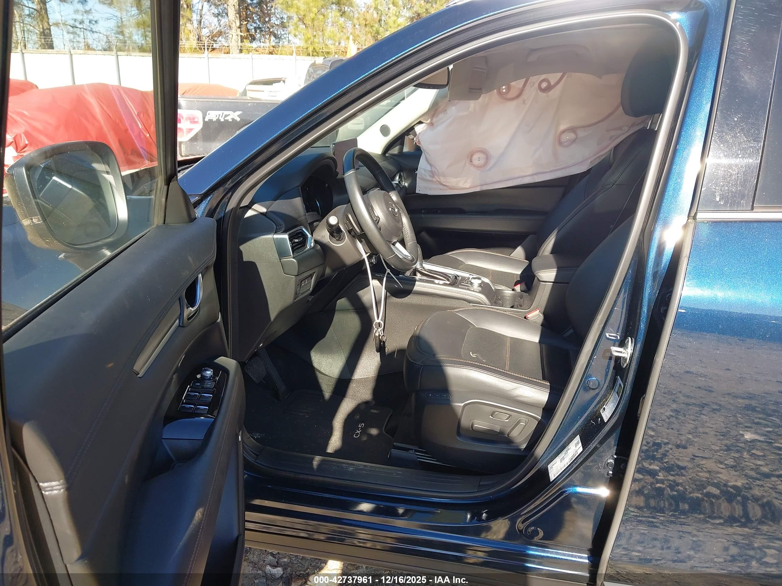 MAZDA CX-5 image 5