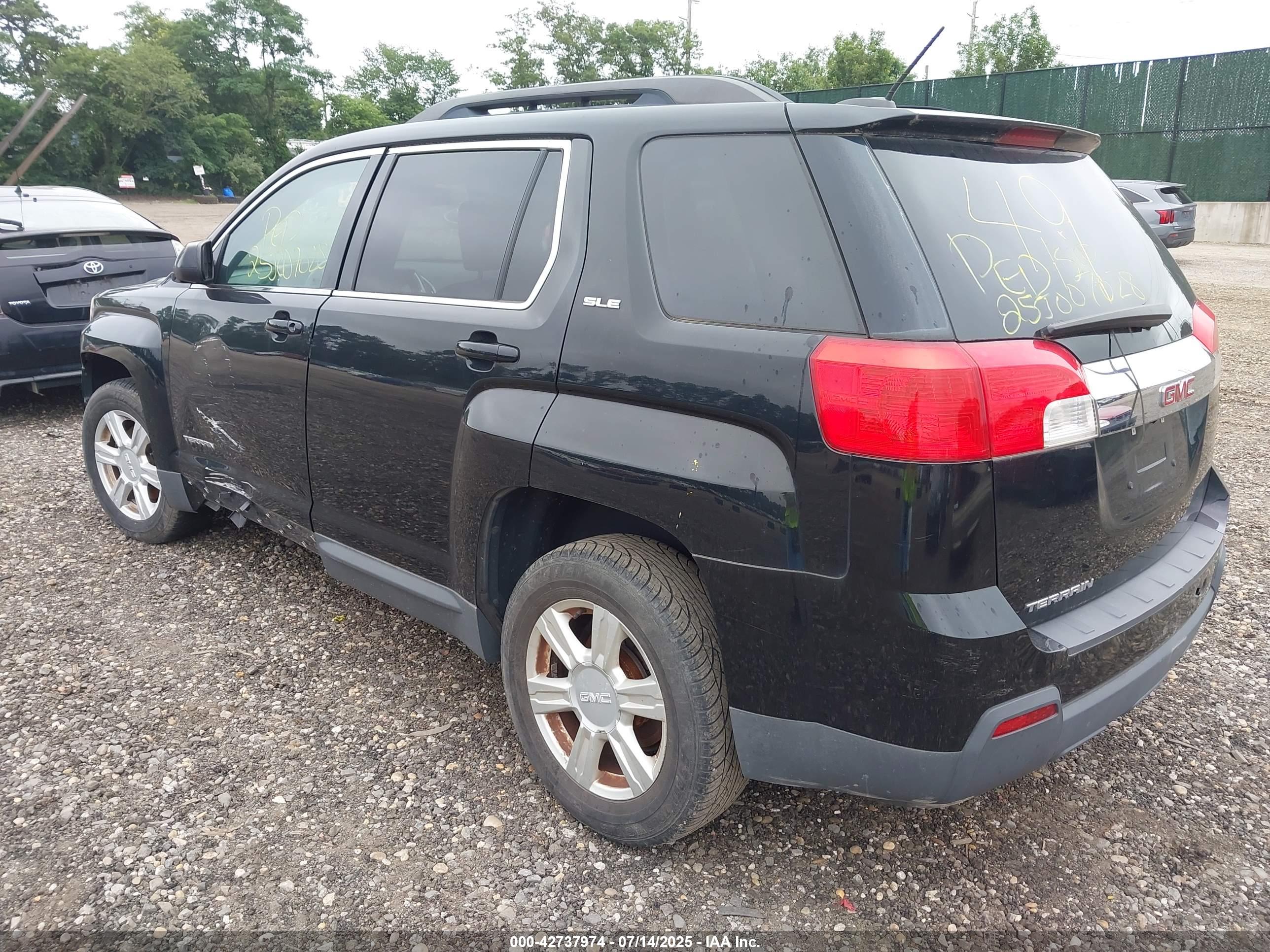 GMC TERRAIN image 3
