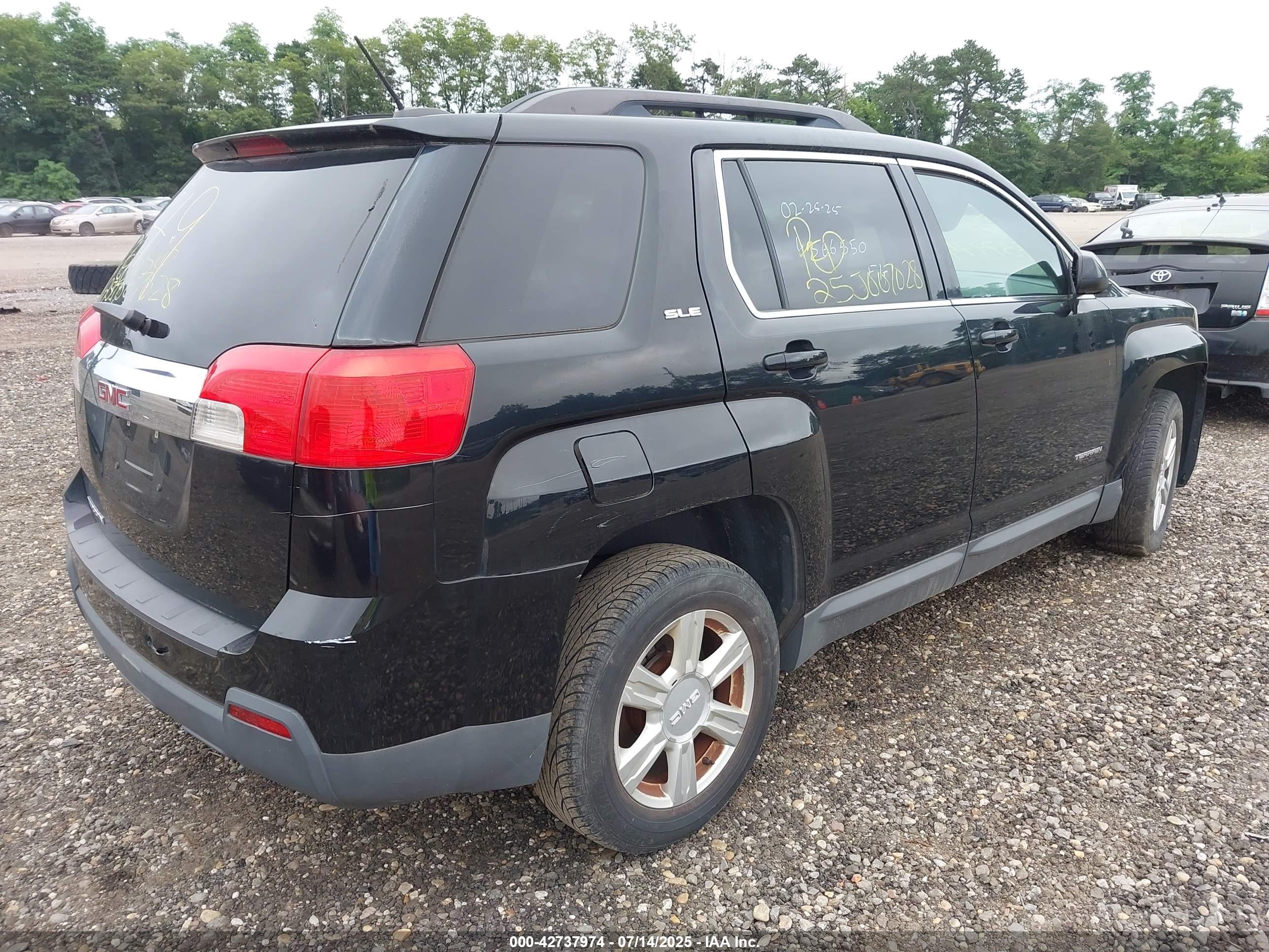 GMC TERRAIN image 4