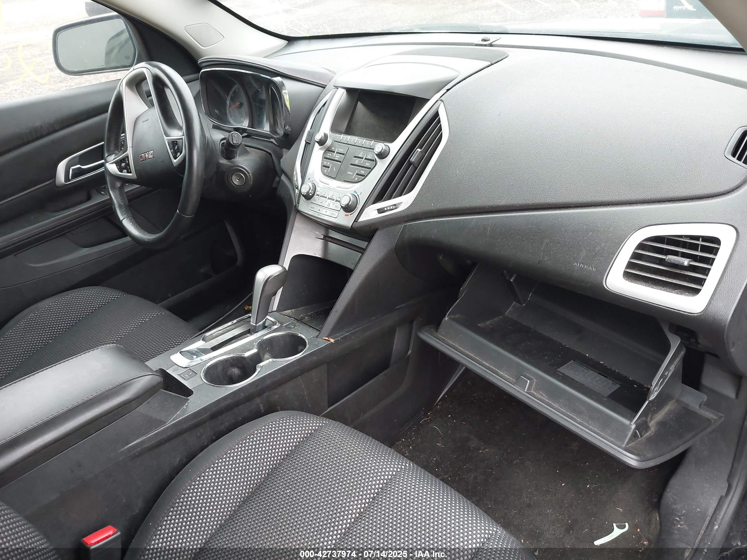 GMC TERRAIN image 5