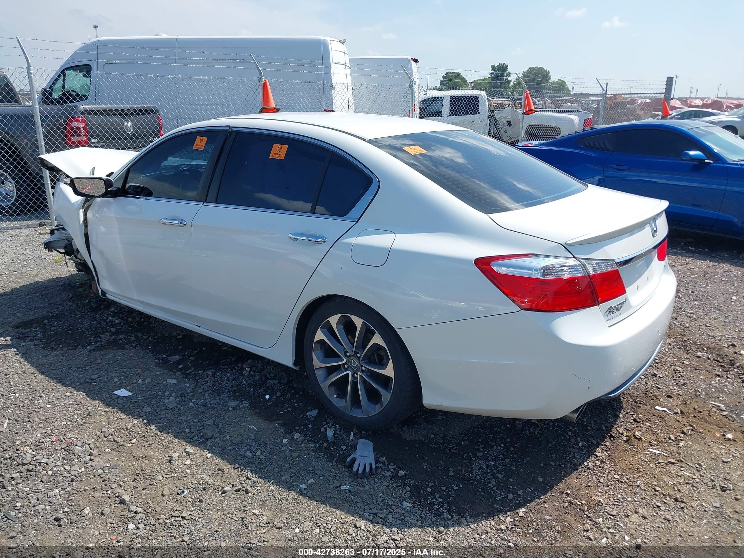 HONDA ACCORD image 3
