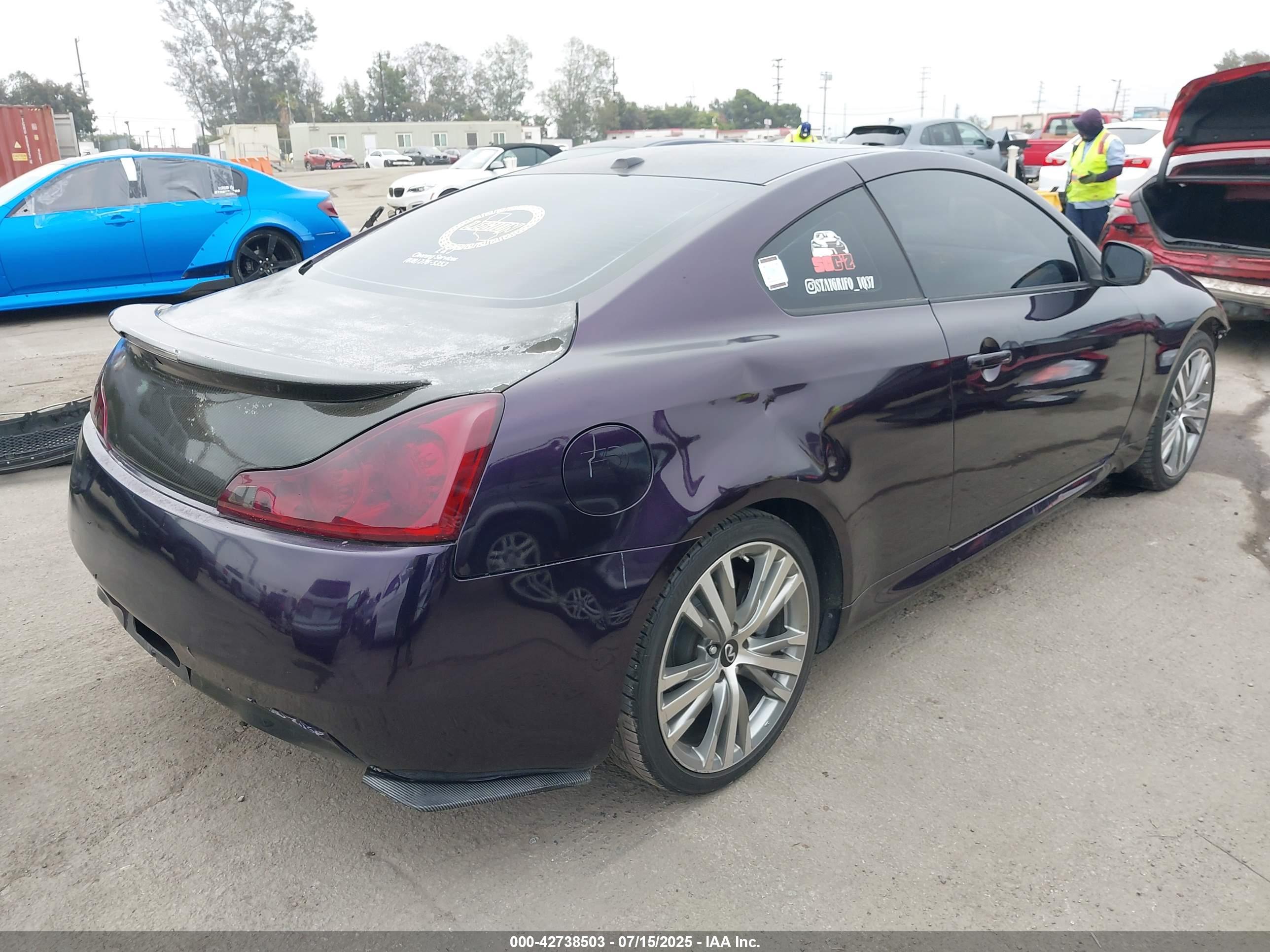 INFINITI G37 image 4