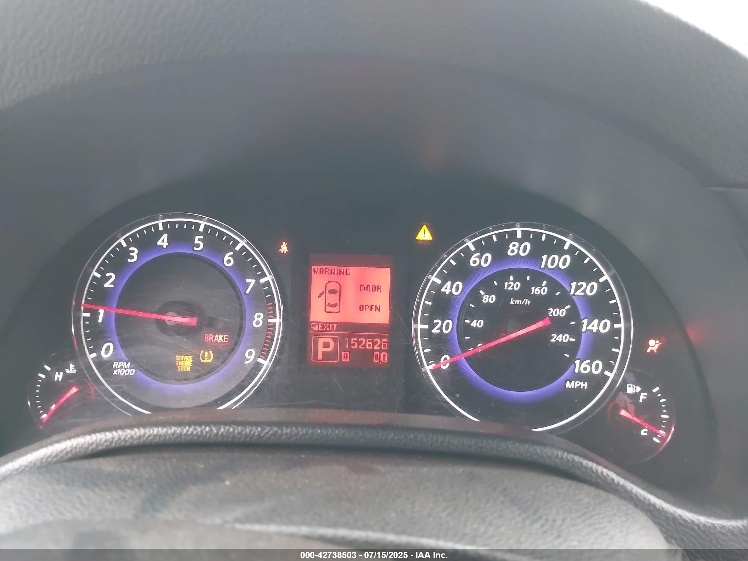 INFINITI G37 image 7