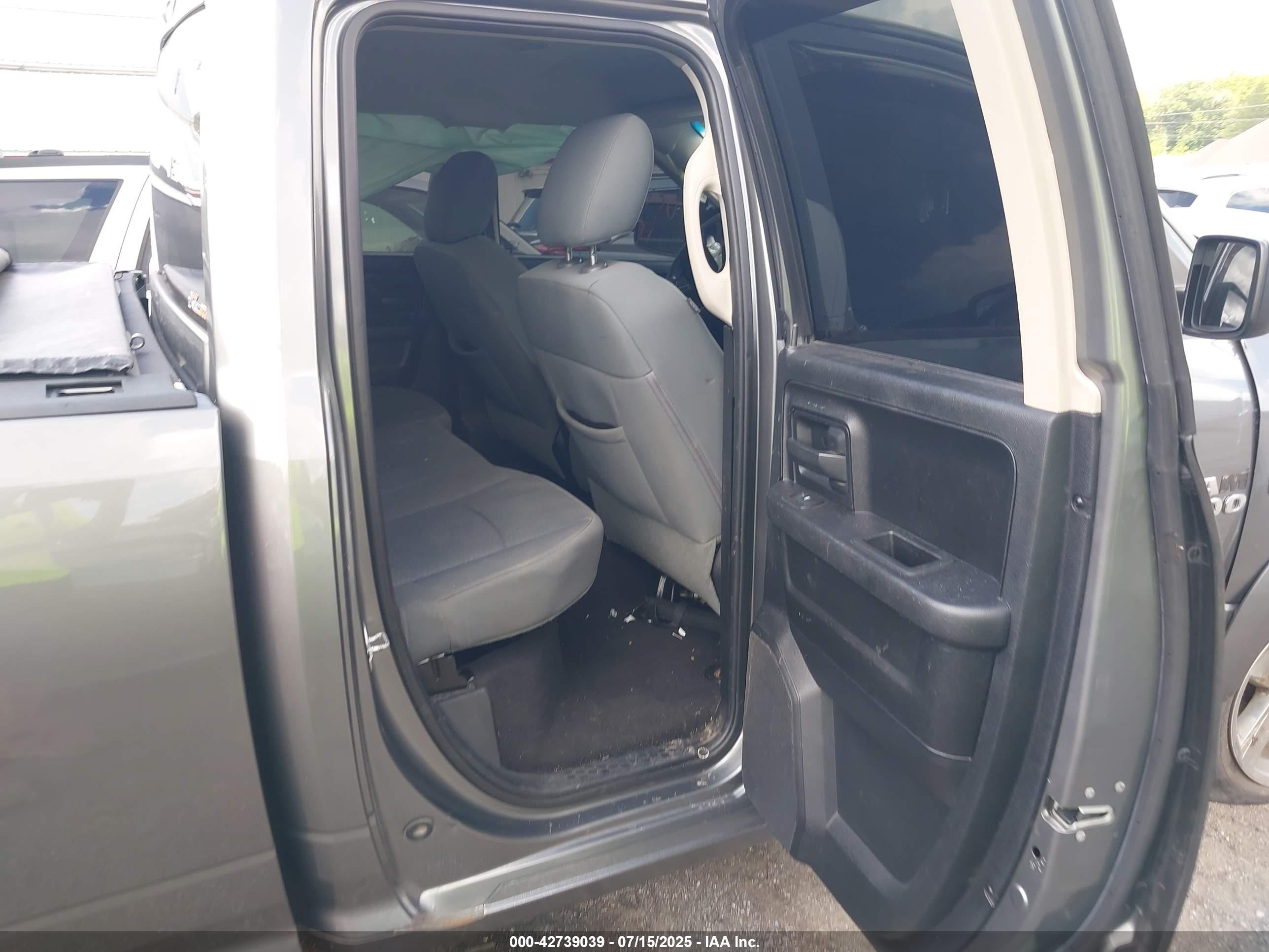 RAM 1500 image 8