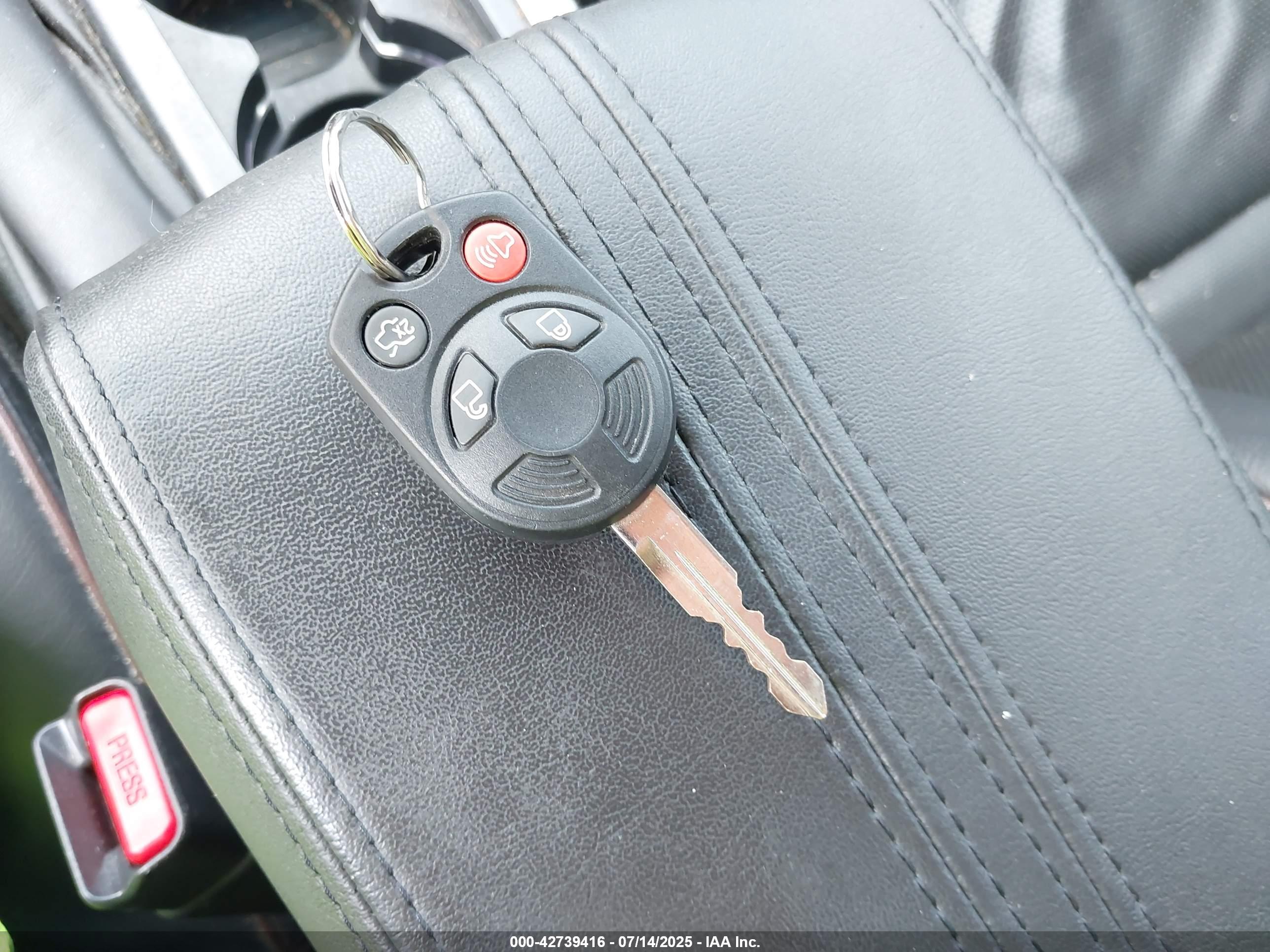 LINCOLN MKZ image 11