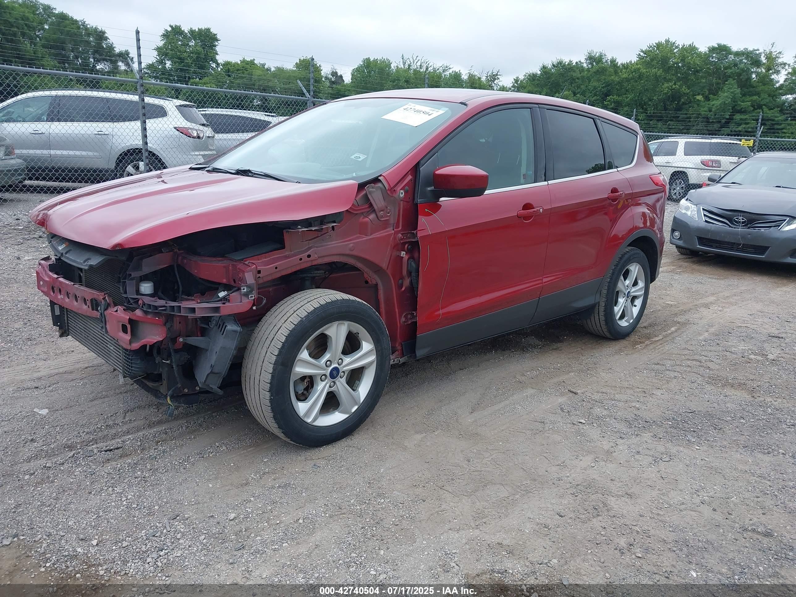 FORD ESCAPE image 2