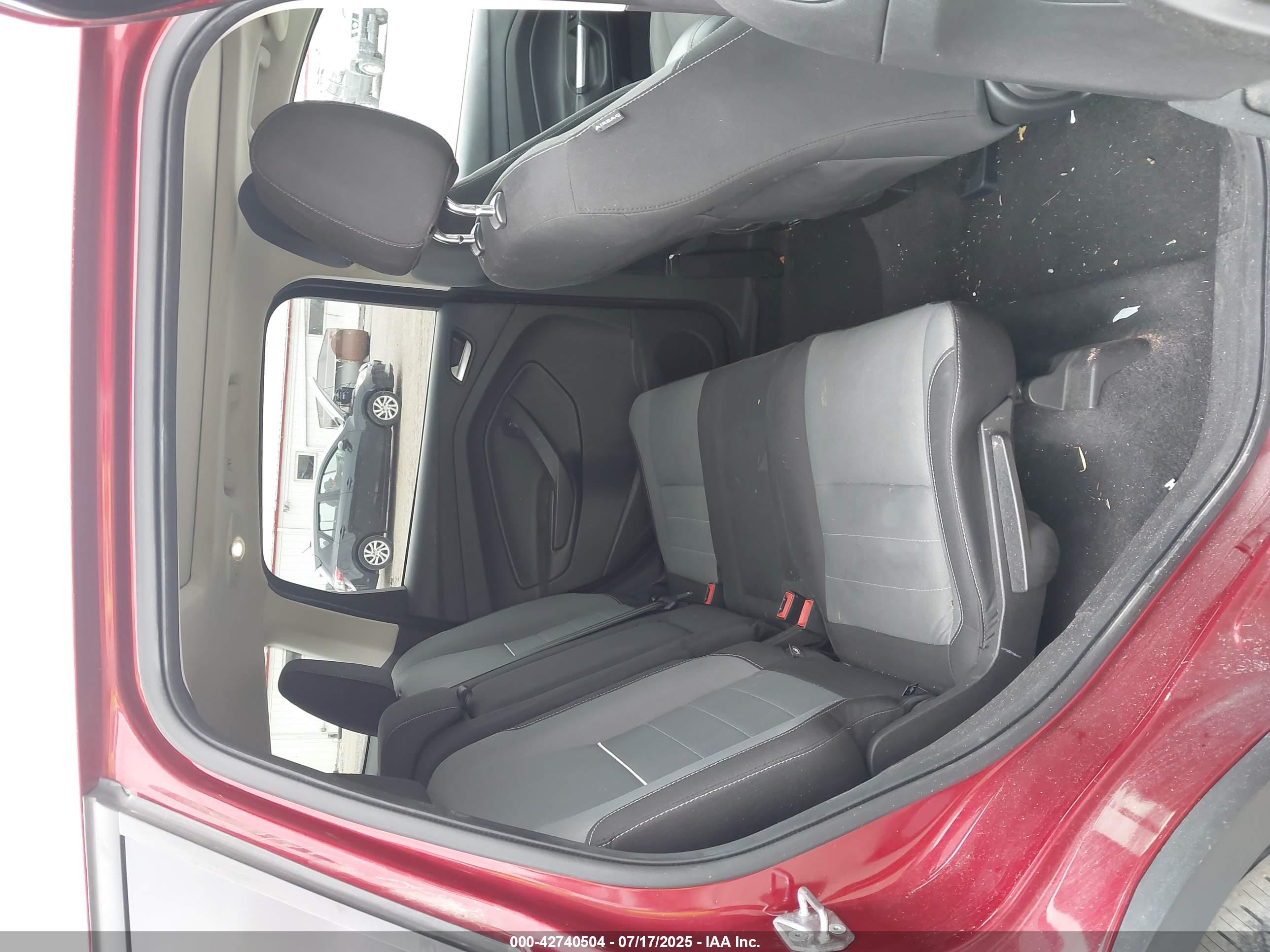 FORD ESCAPE image 8