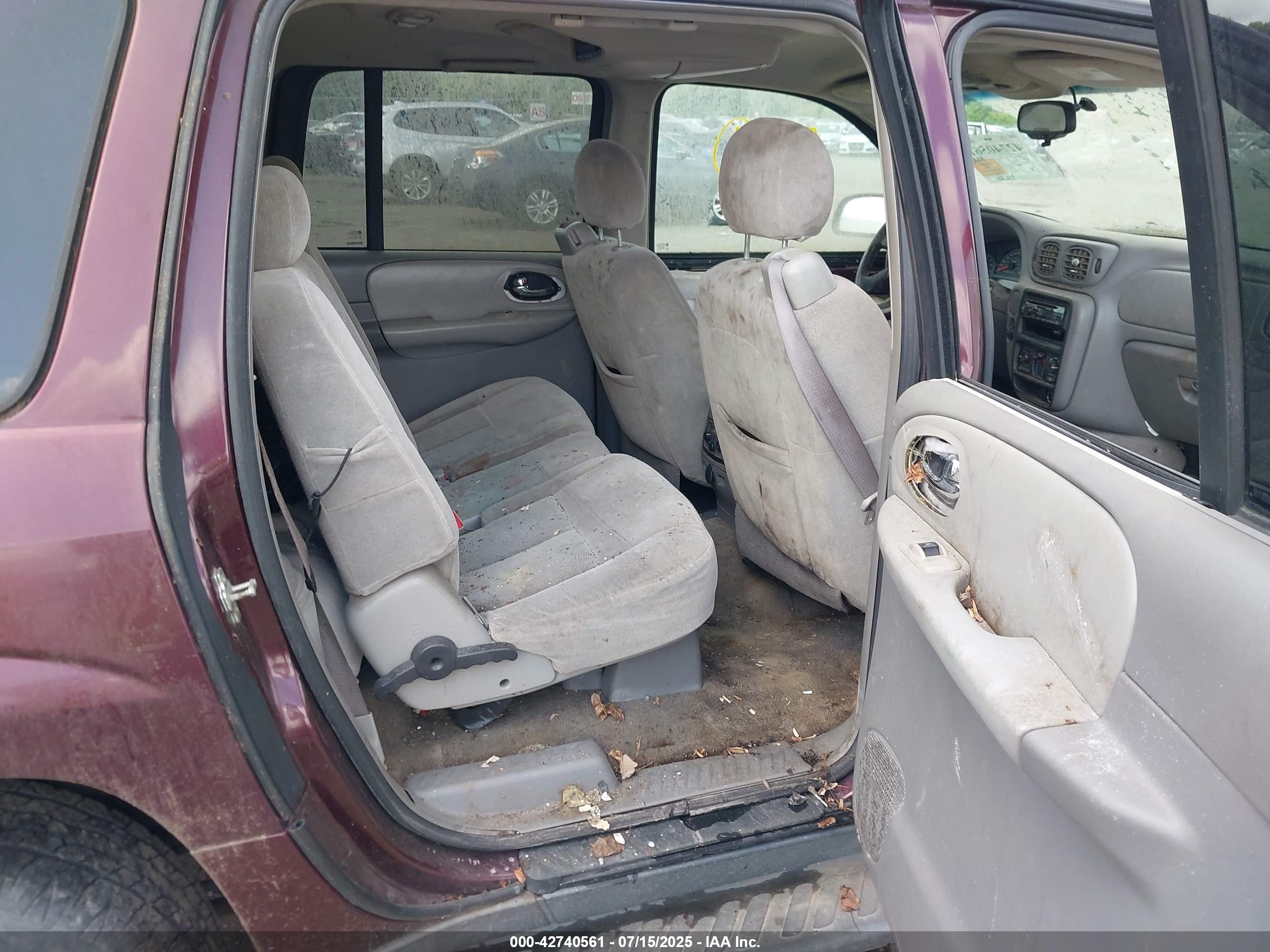 CHEVROLET TRAILBLAZER image 8