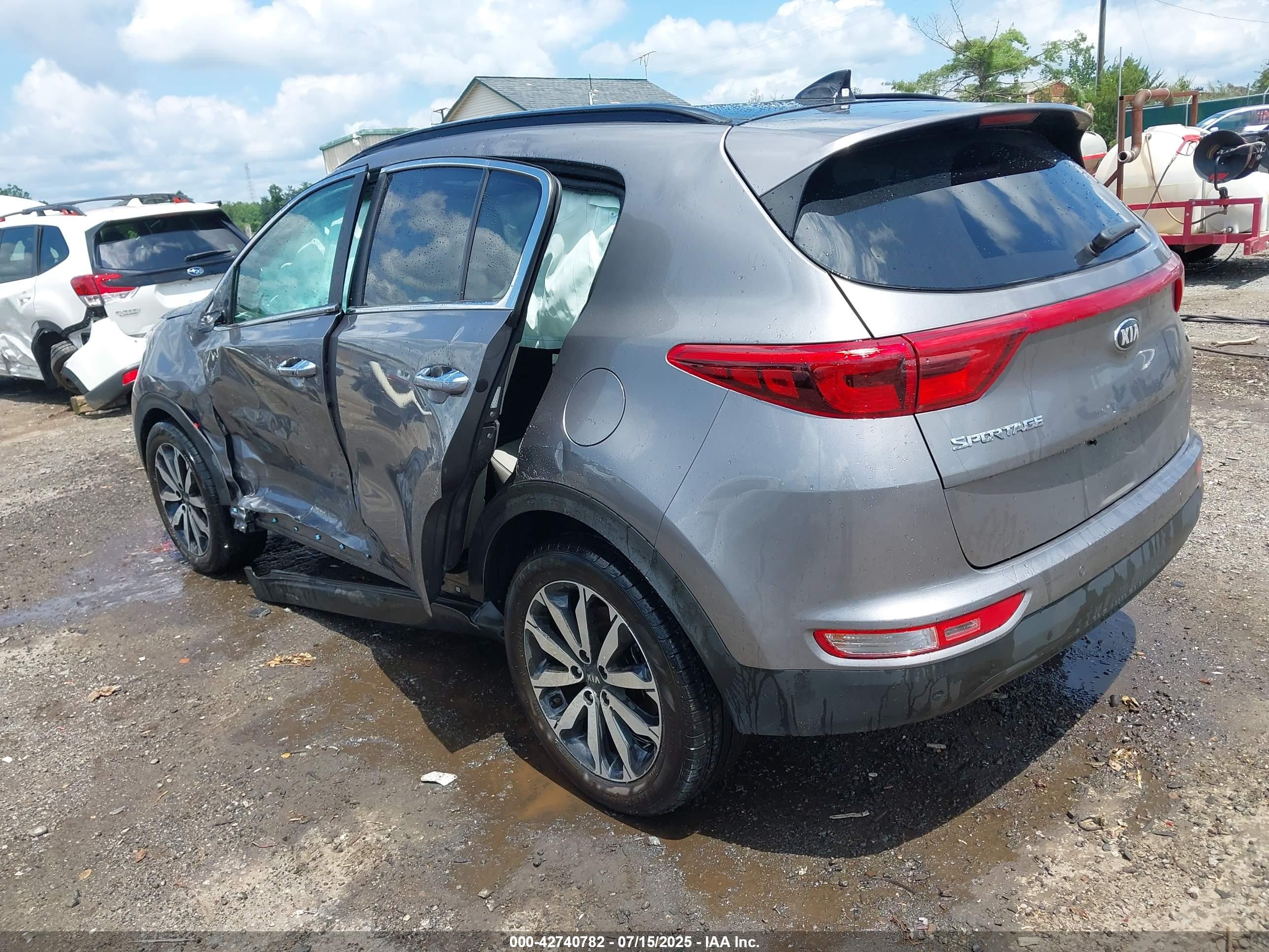 KIA SPORTAGE image 3