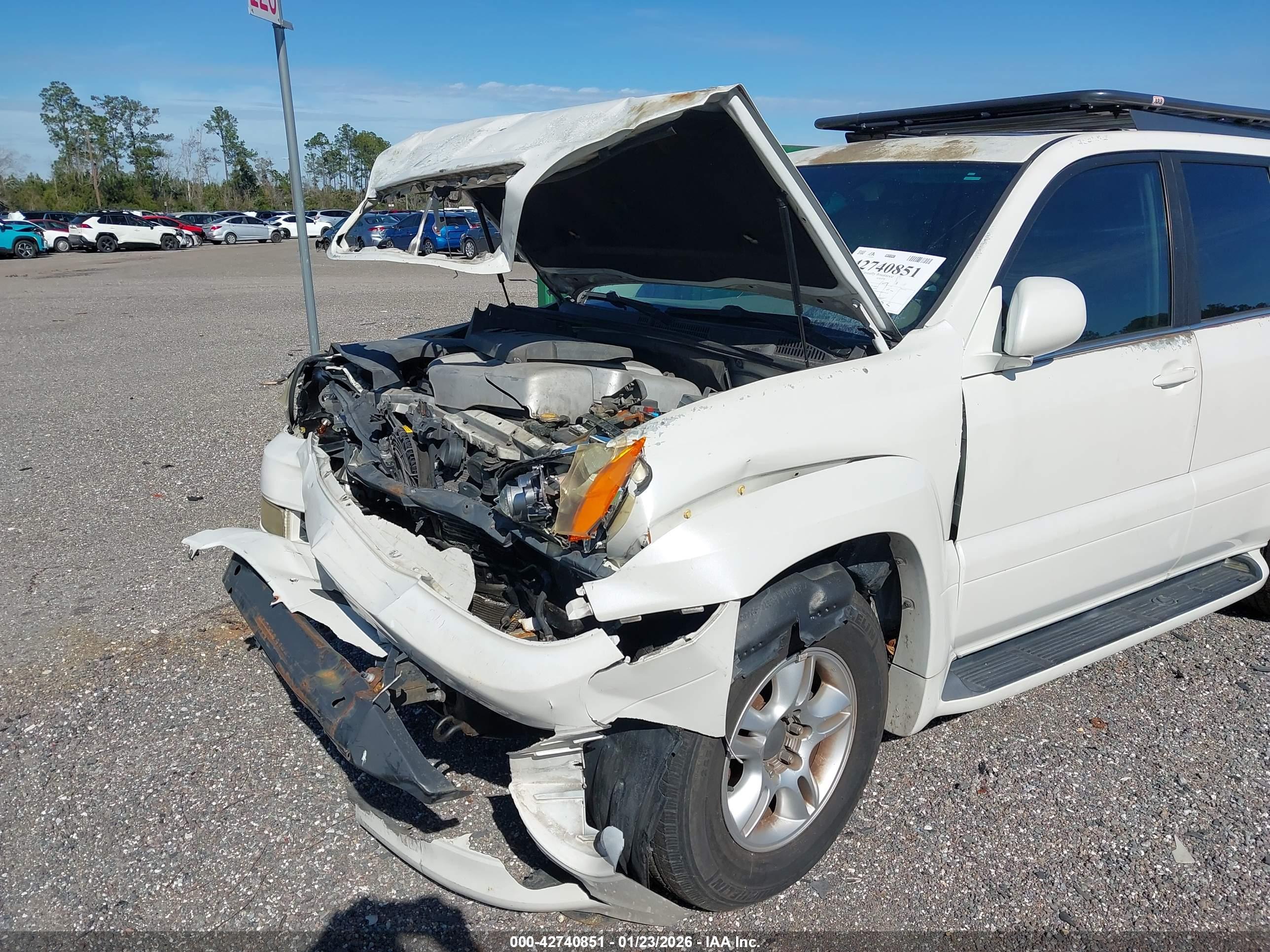 LEXUS GX image 6
