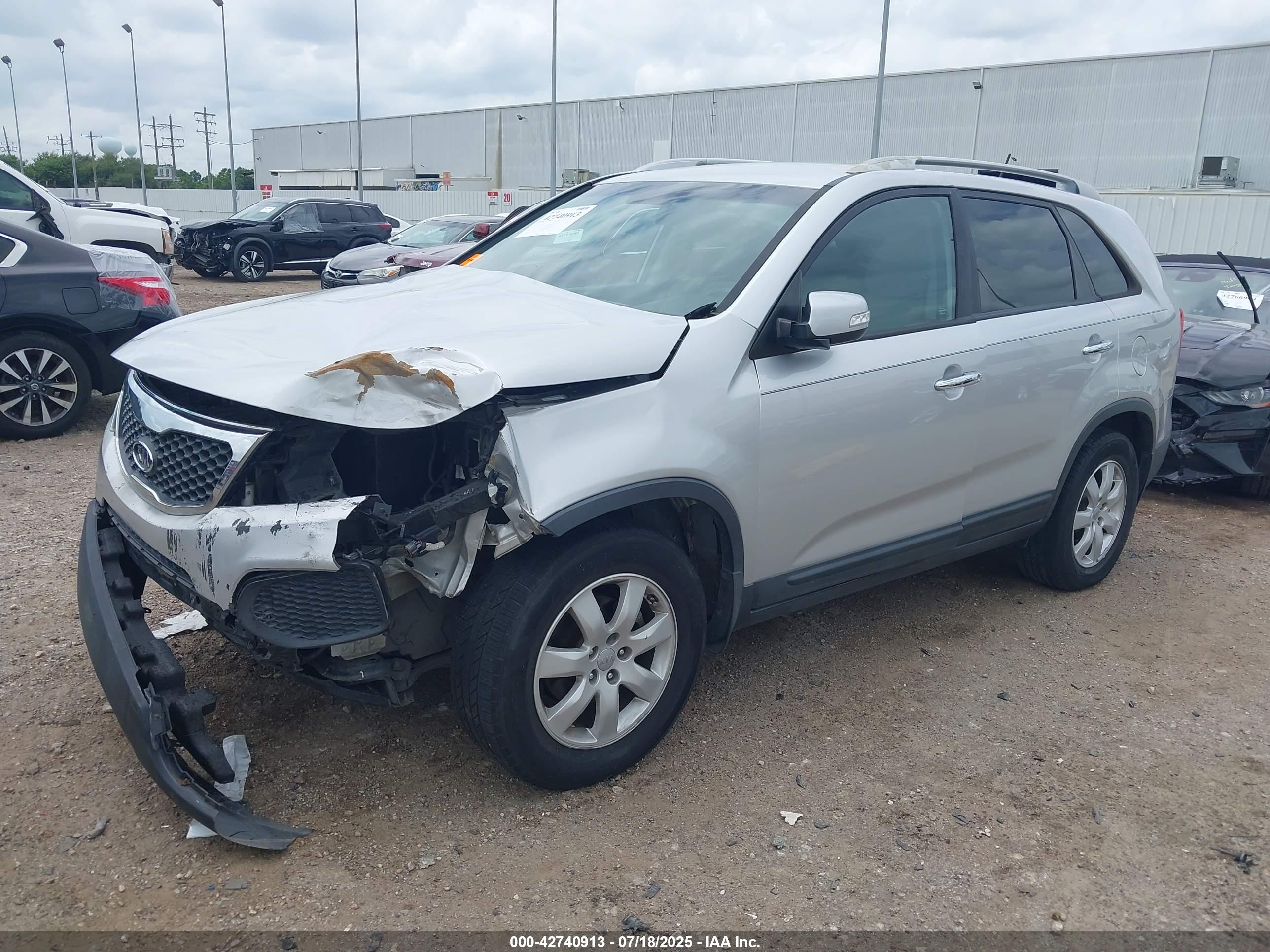 KIA SORENTO image 2