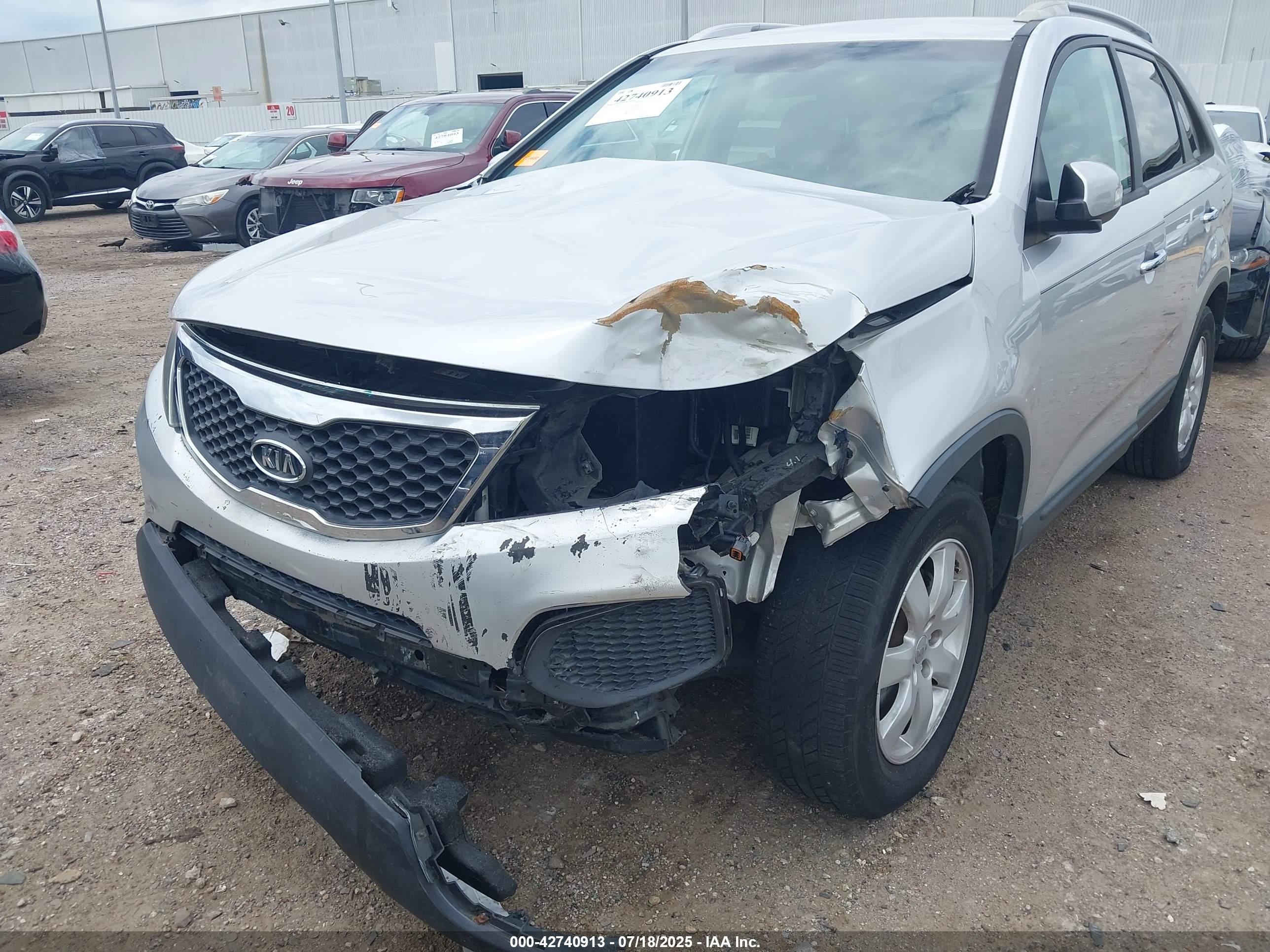 KIA SORENTO image 6
