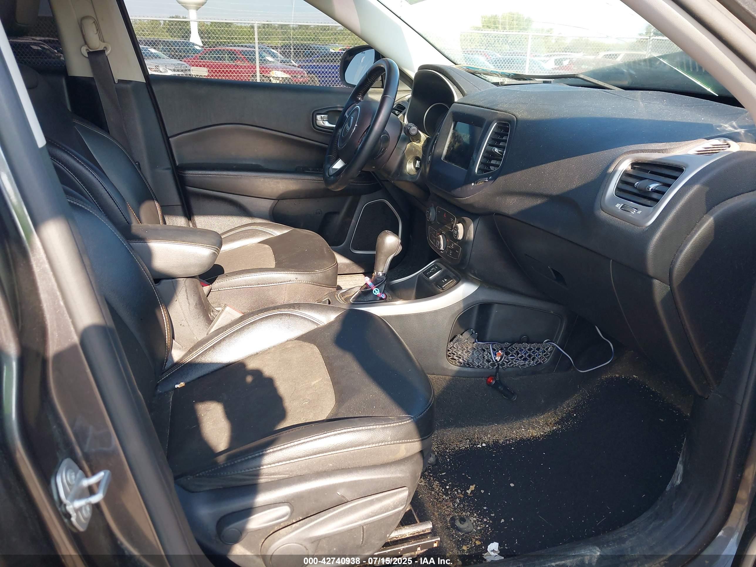 JEEP COMPASS image 5