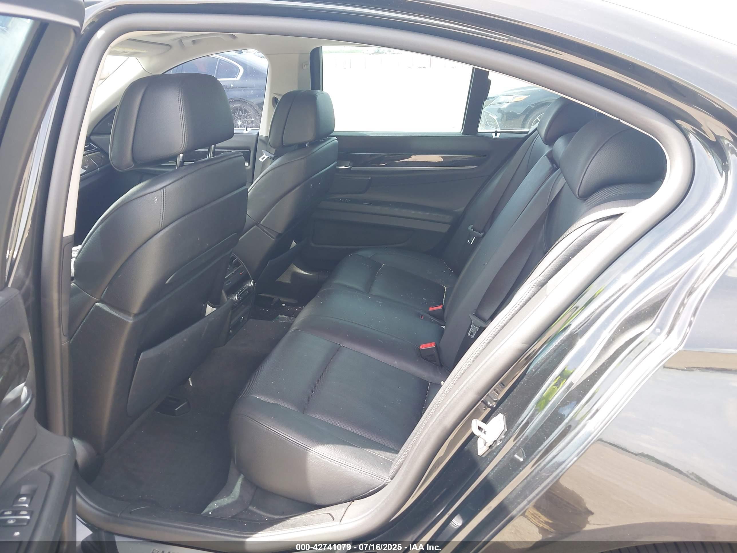 BMW 740I image 8