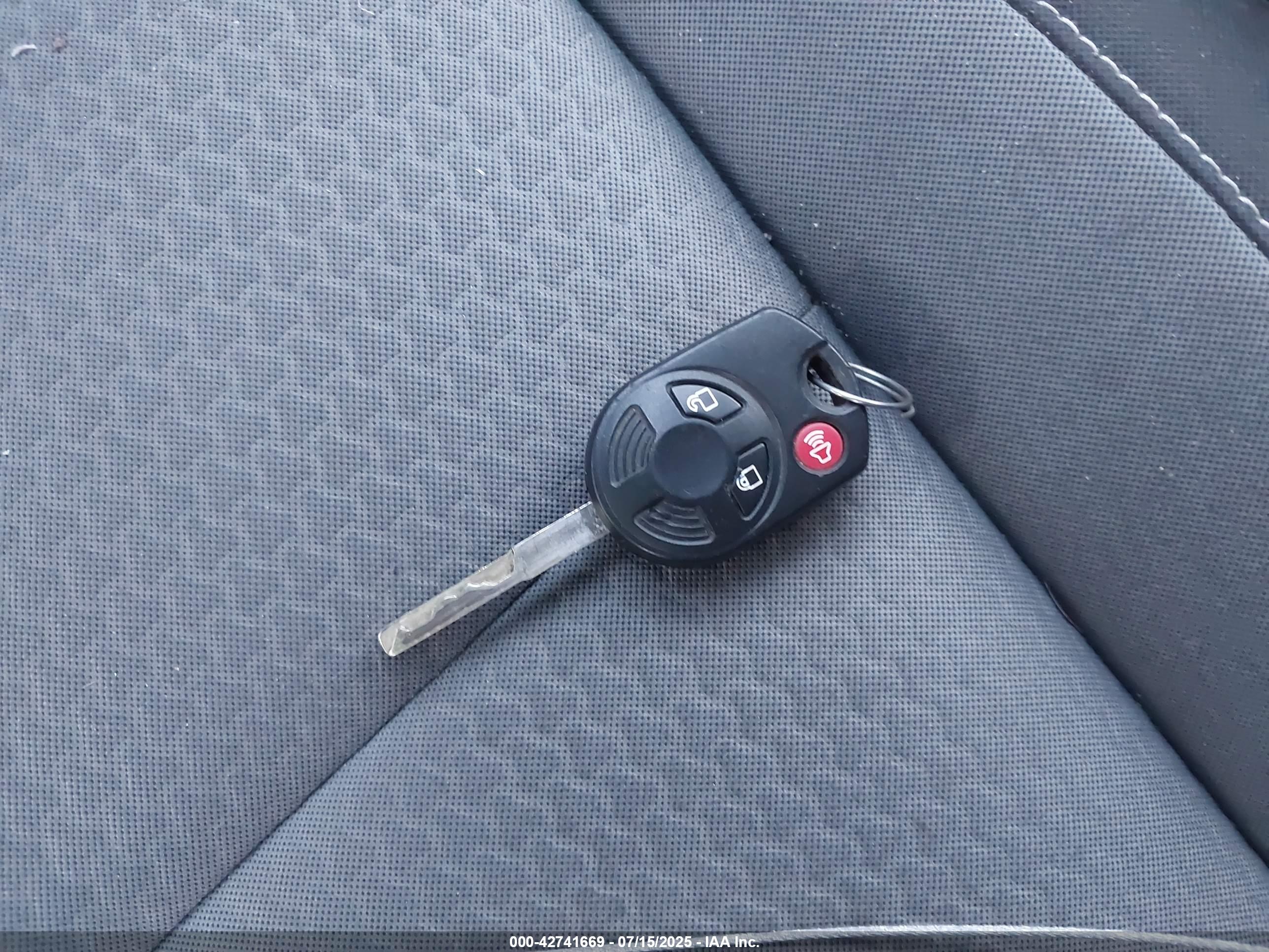 FORD ESCAPE image 11