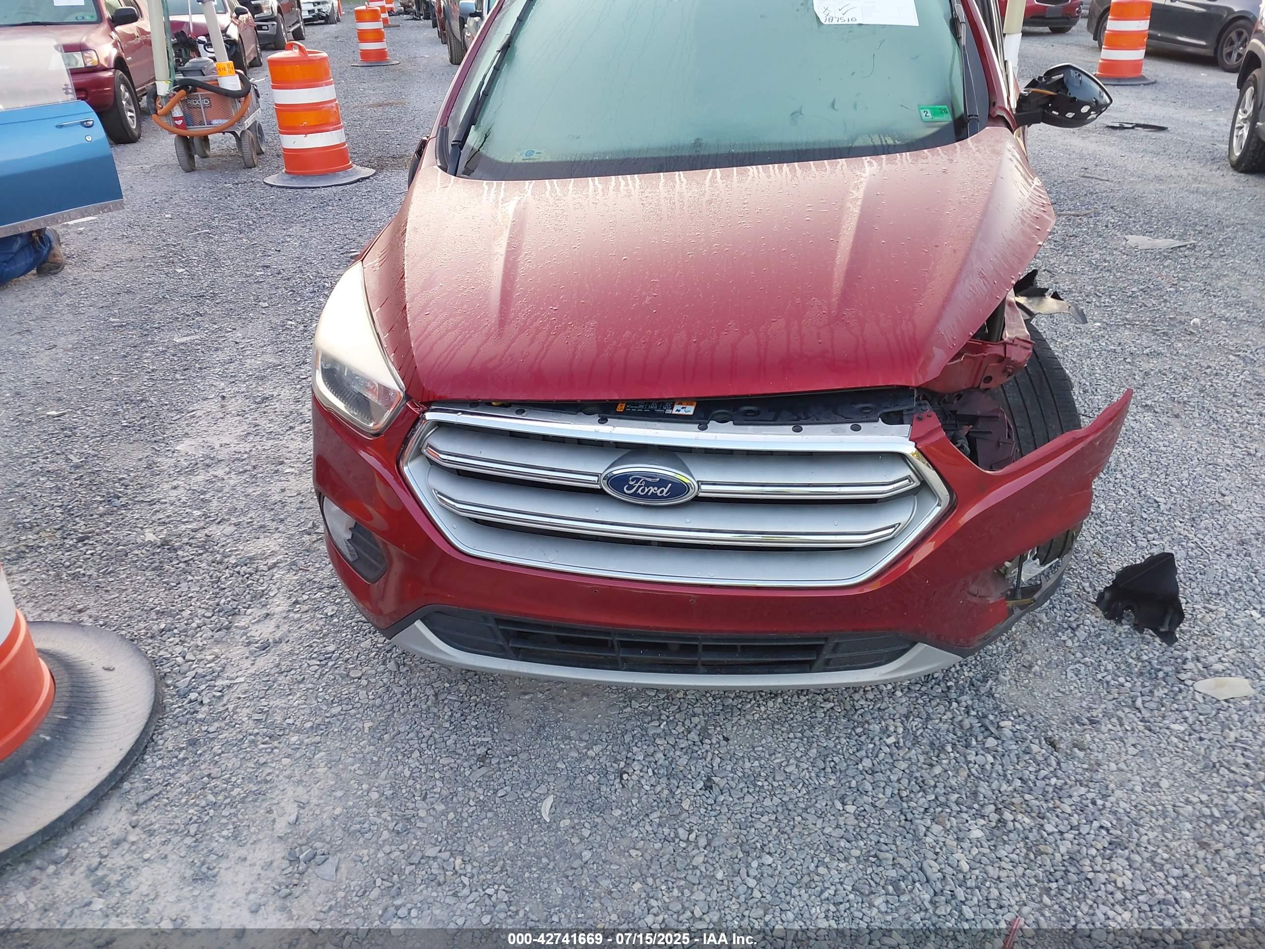 FORD ESCAPE image 6