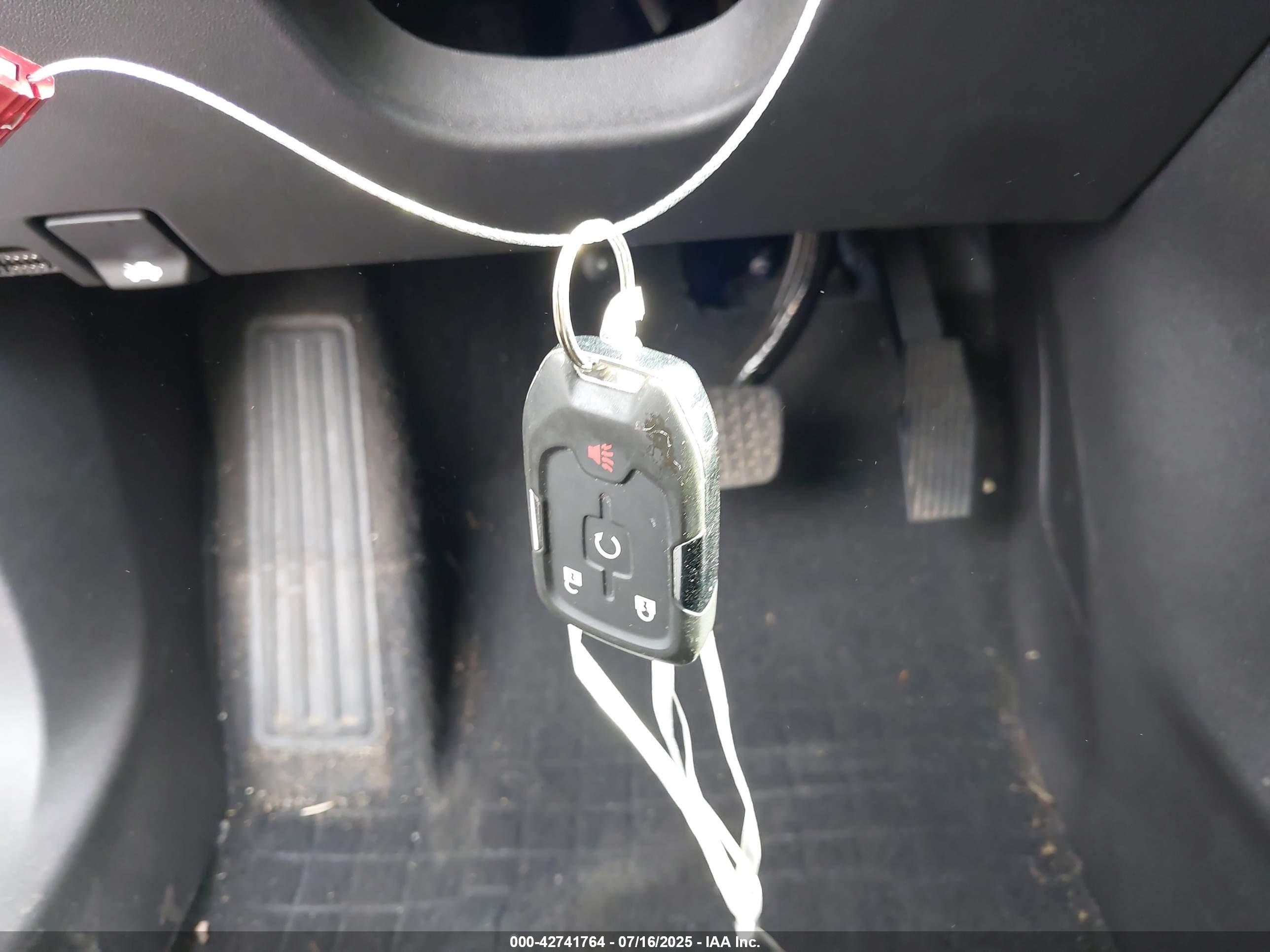 GMC TERRAIN image 11