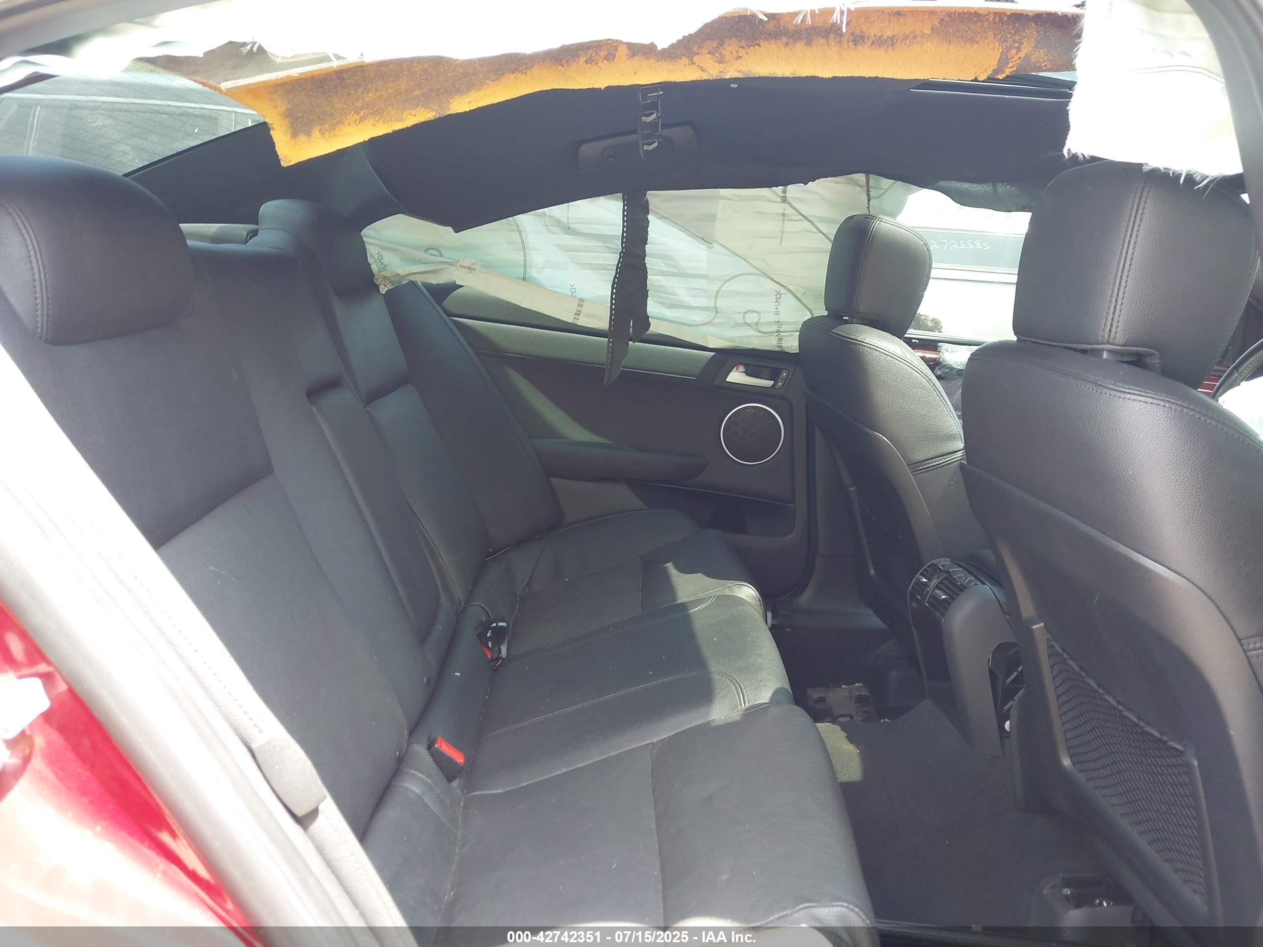 PONTIAC G8 image 8