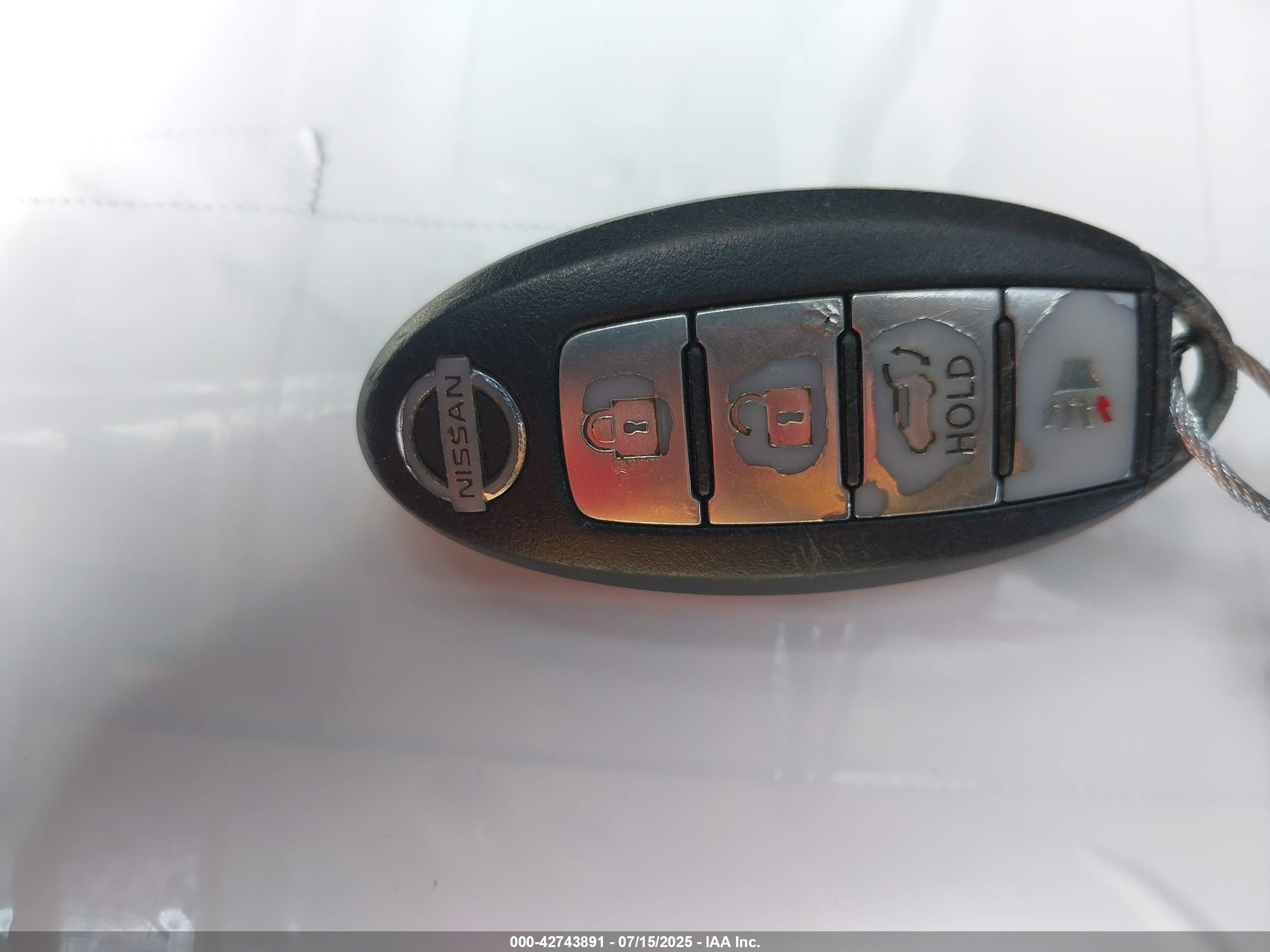 NISSAN ROGUE image 11