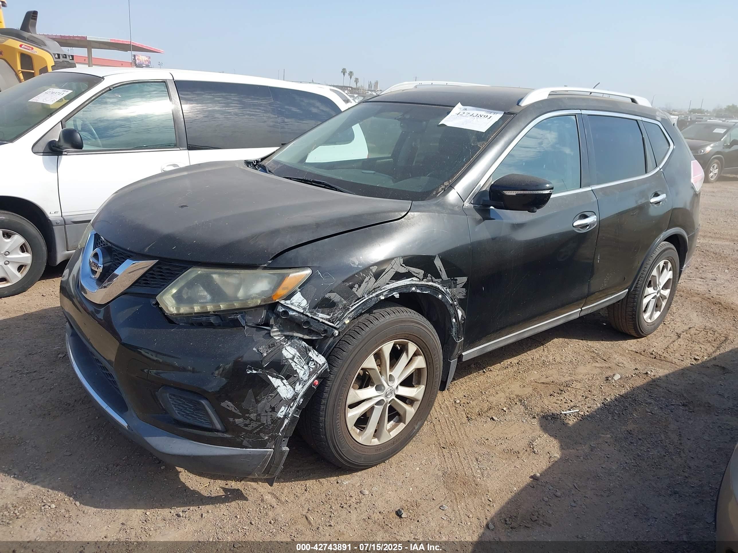 NISSAN ROGUE image 2